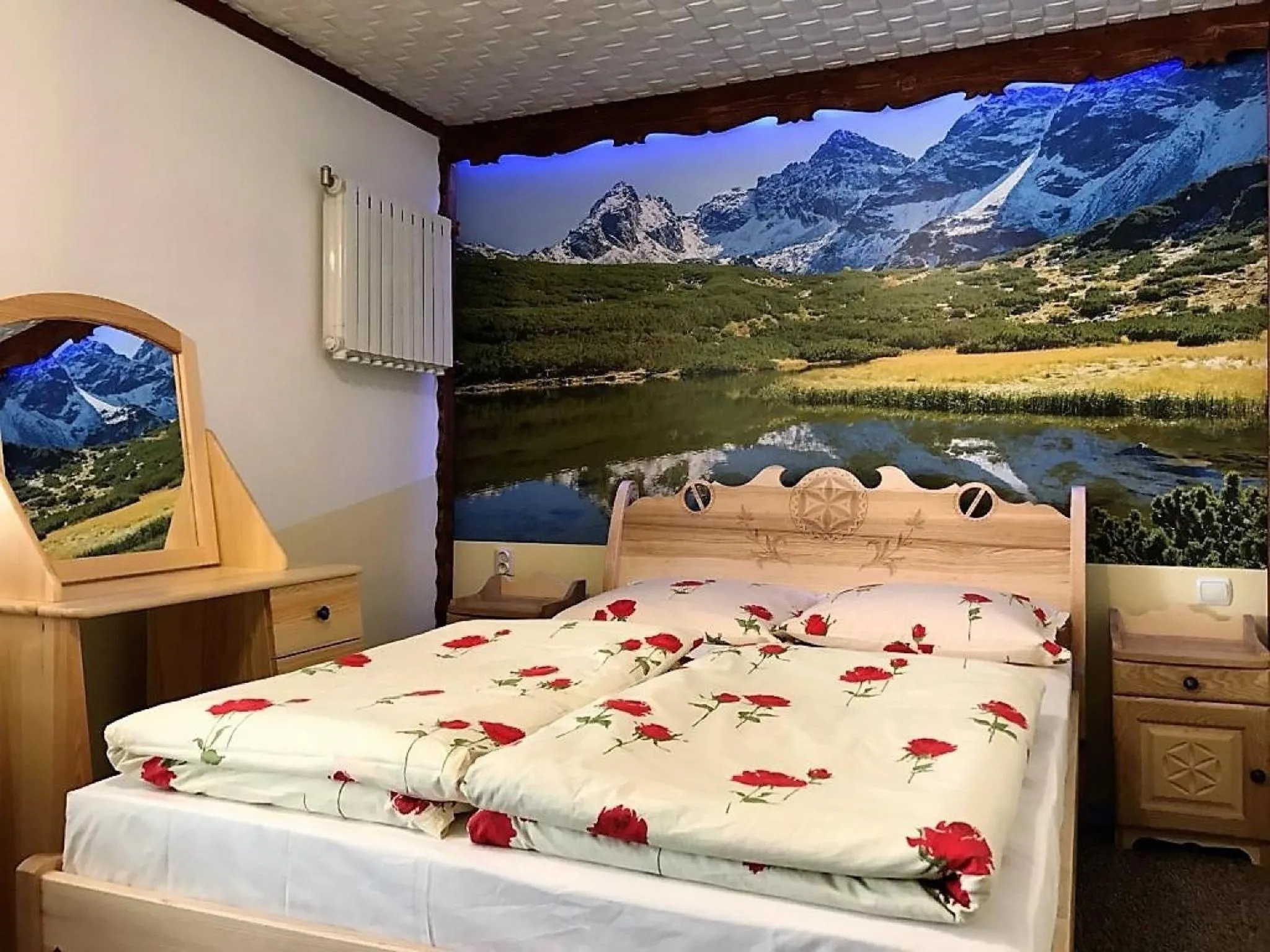 Photo of the whole room, Bed in Chatka U Hazy - Regionalne Pokoje Zakopane