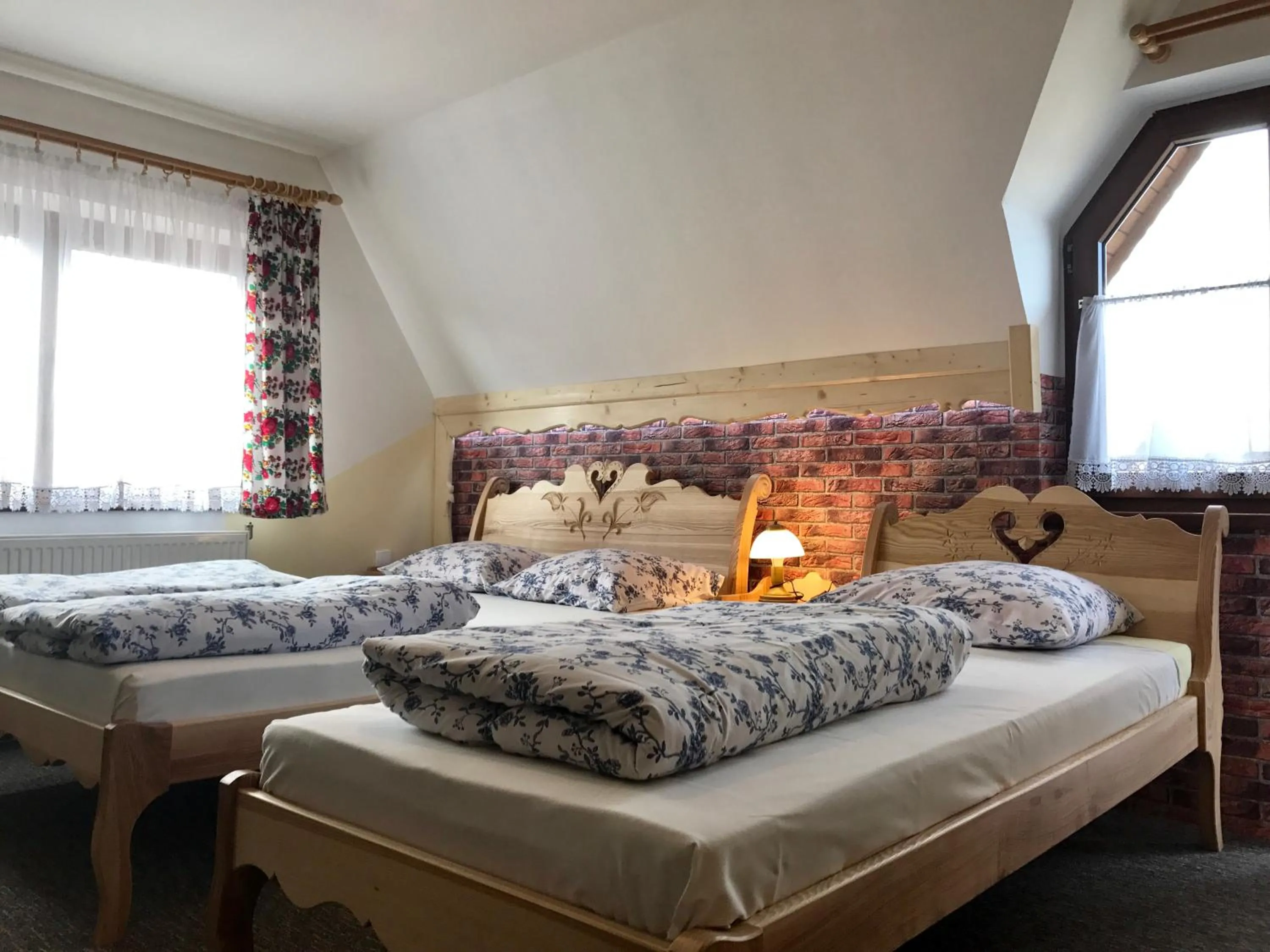 Photo of the whole room, Bed in Chatka U Hazy - Regionalne Pokoje Zakopane
