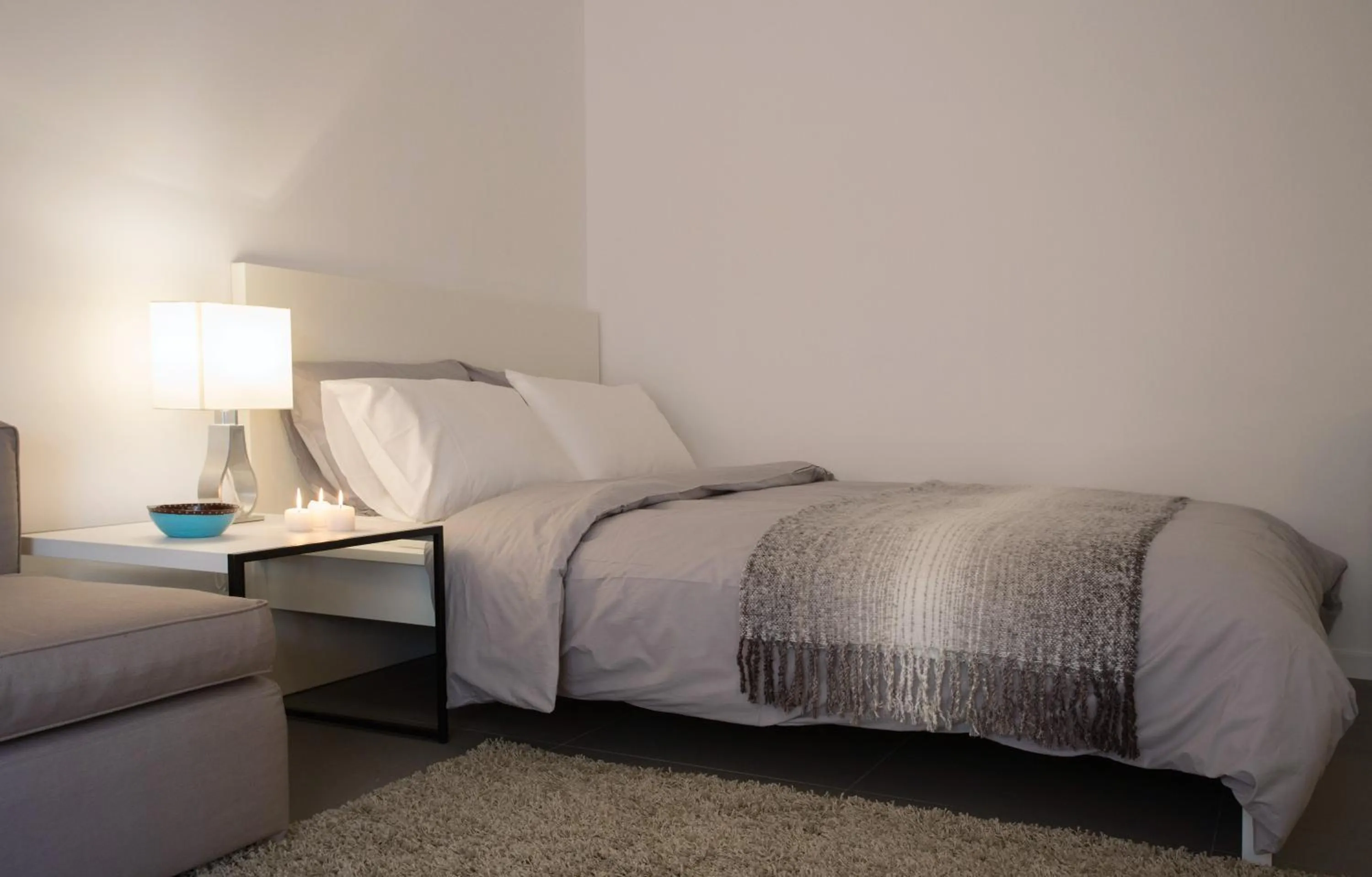 Bed in Homz Studios Faliro