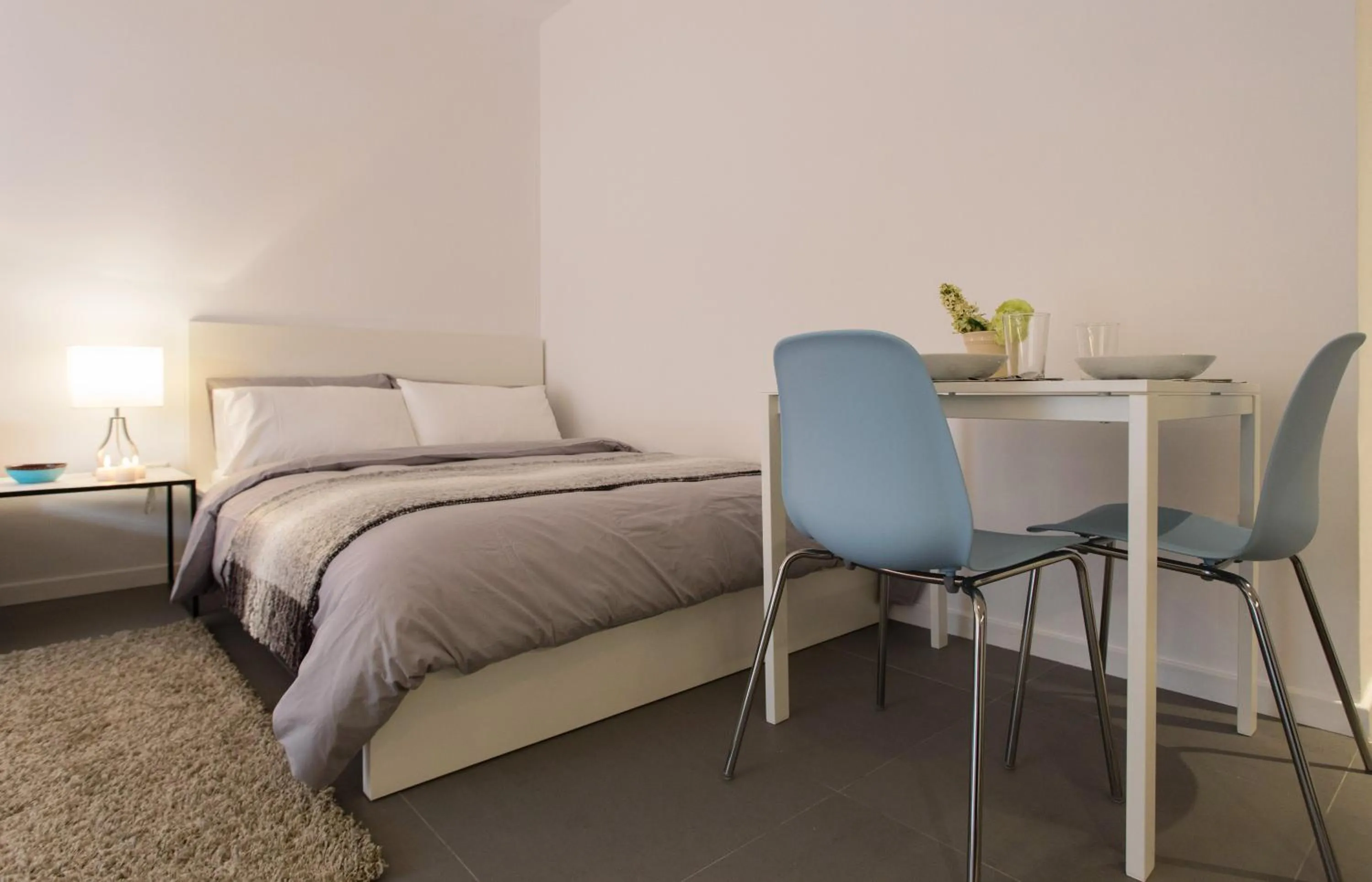 Bed in Homz Studios Faliro