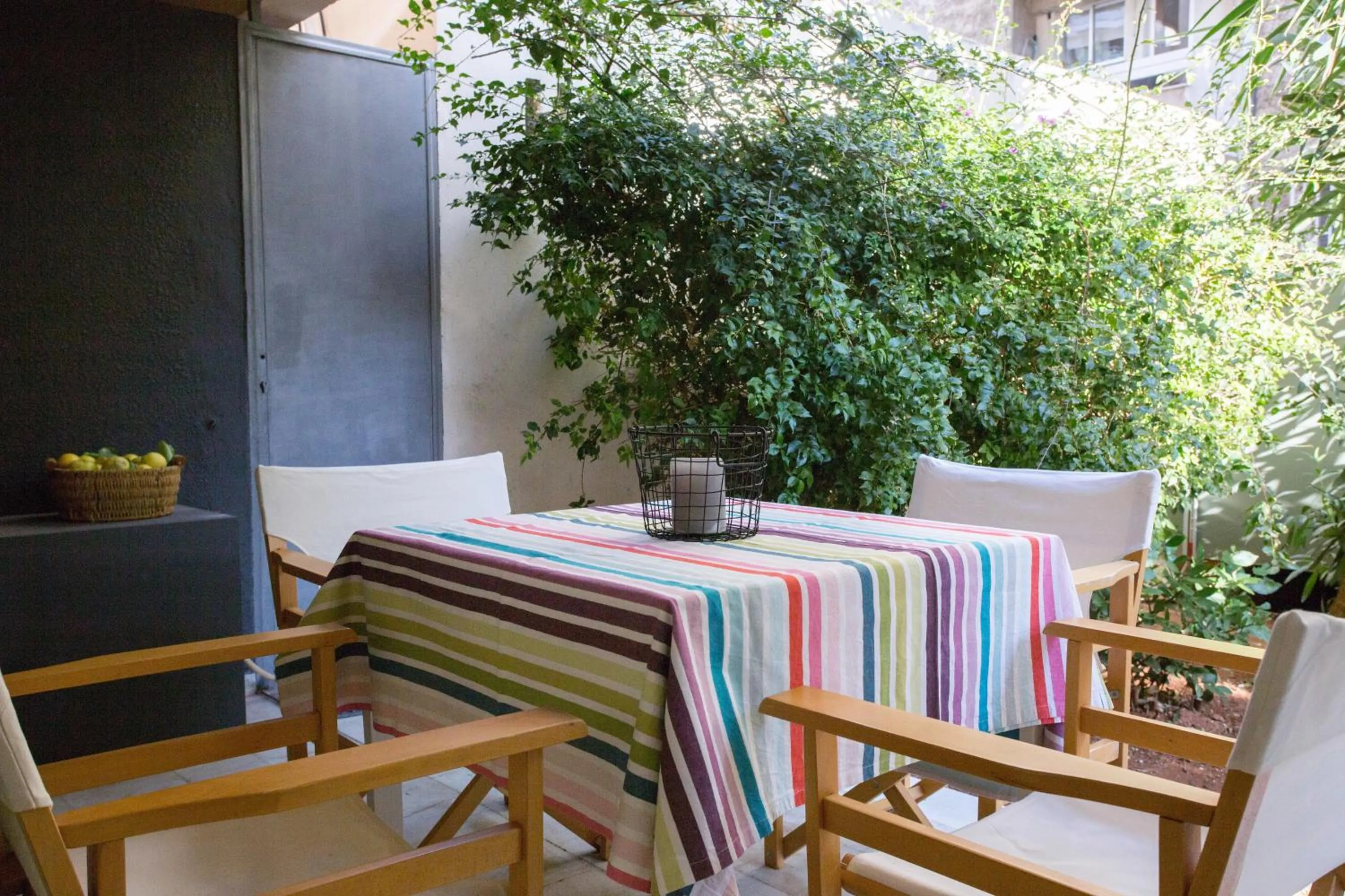 Garden in Homz Studios Faliro