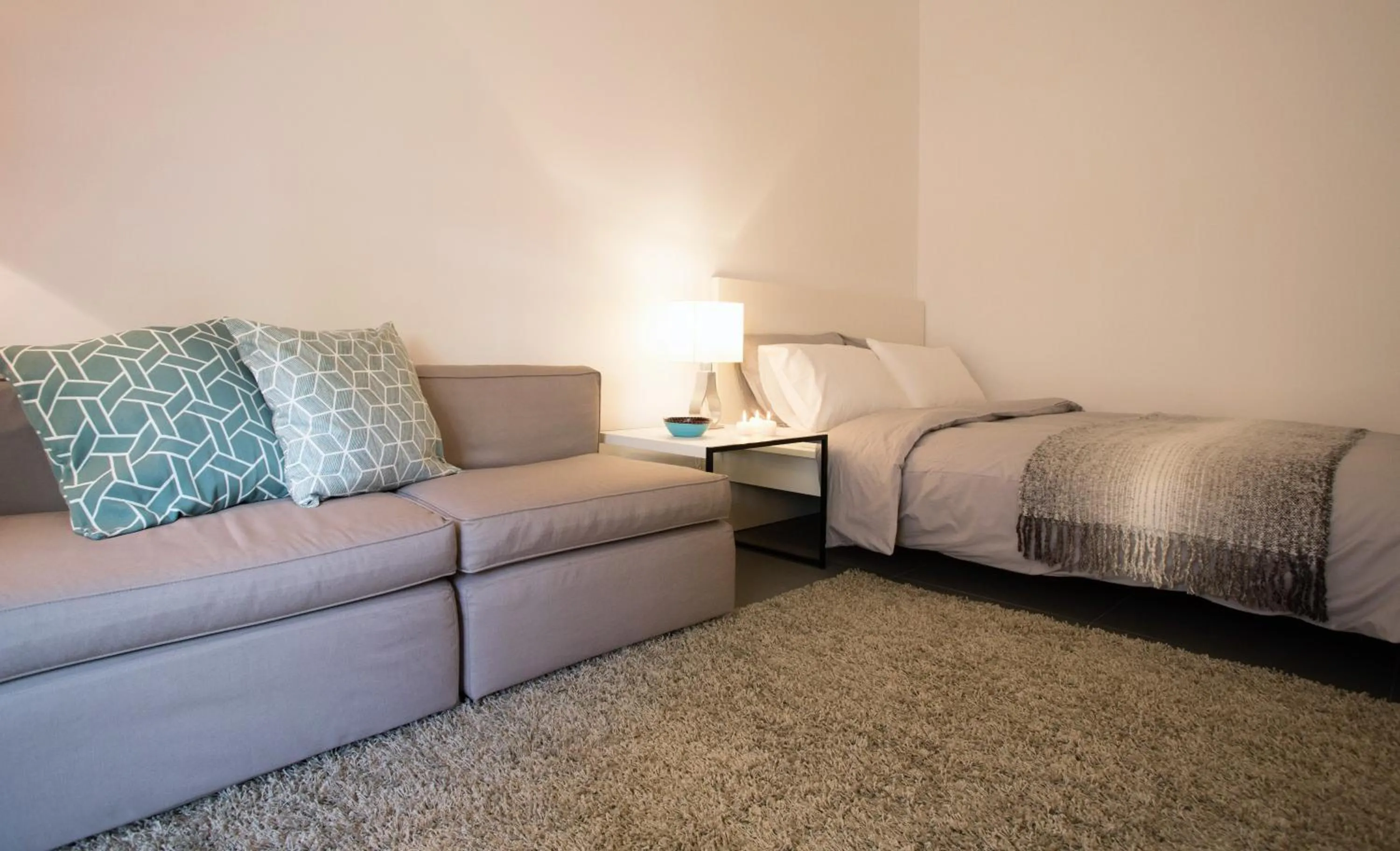 Bed in Homz Studios Faliro