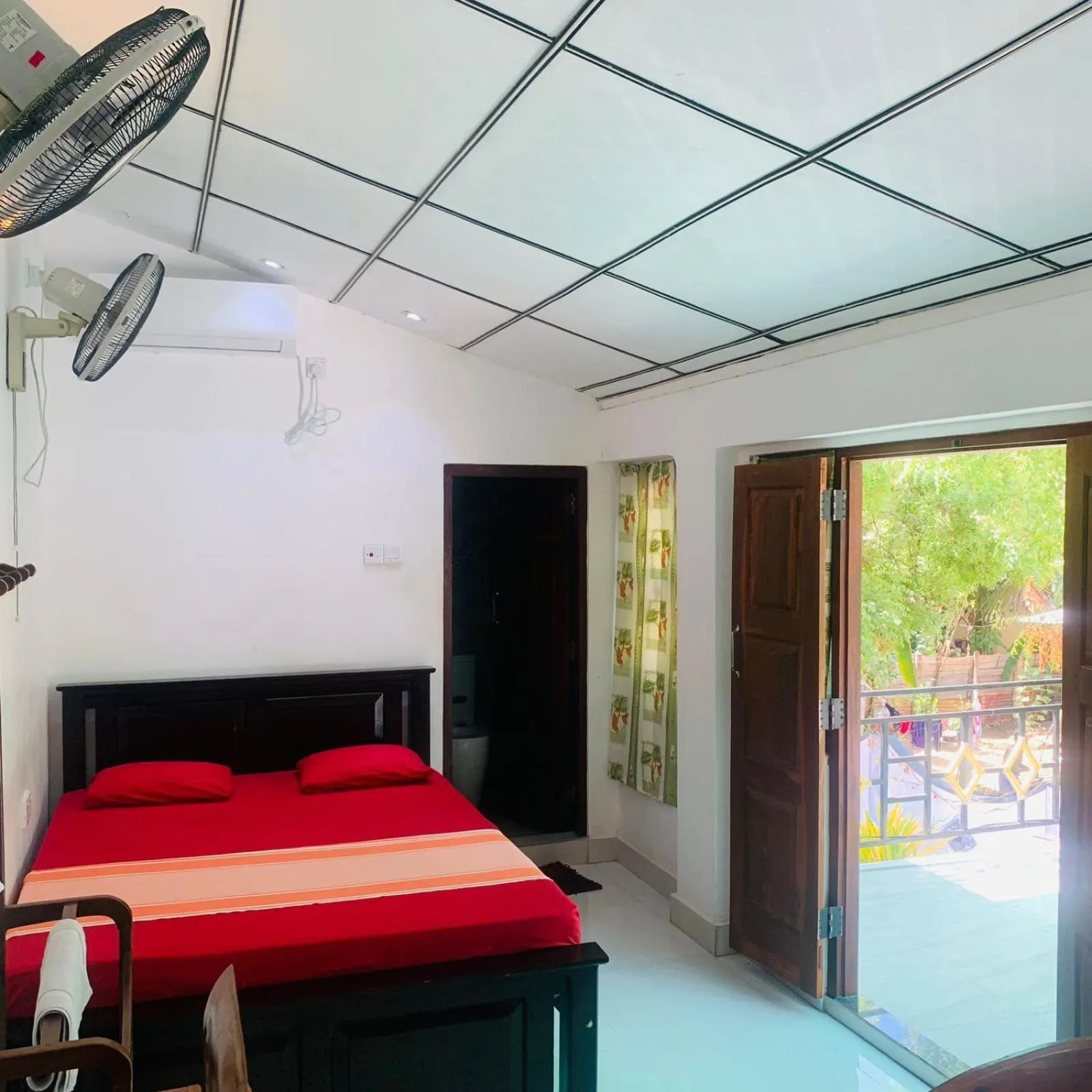 Bed in St Anne's Hotel & Restaurant