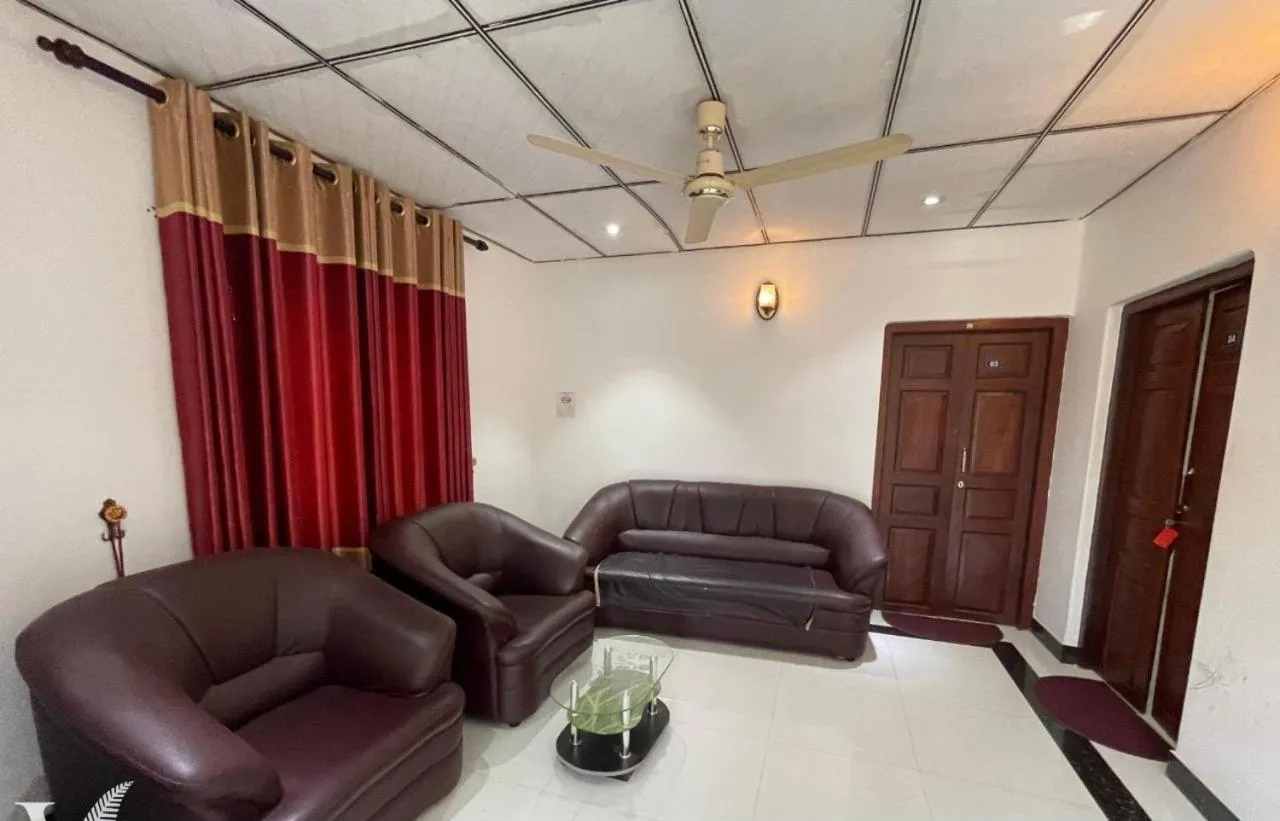 St Anne's Hotel & Restaurant