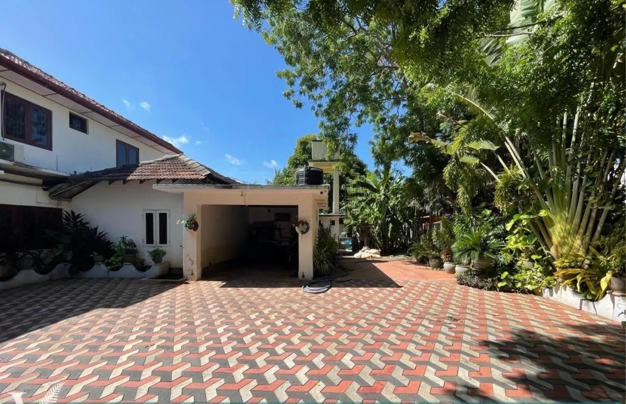 St Anne's Hotel & Restaurant