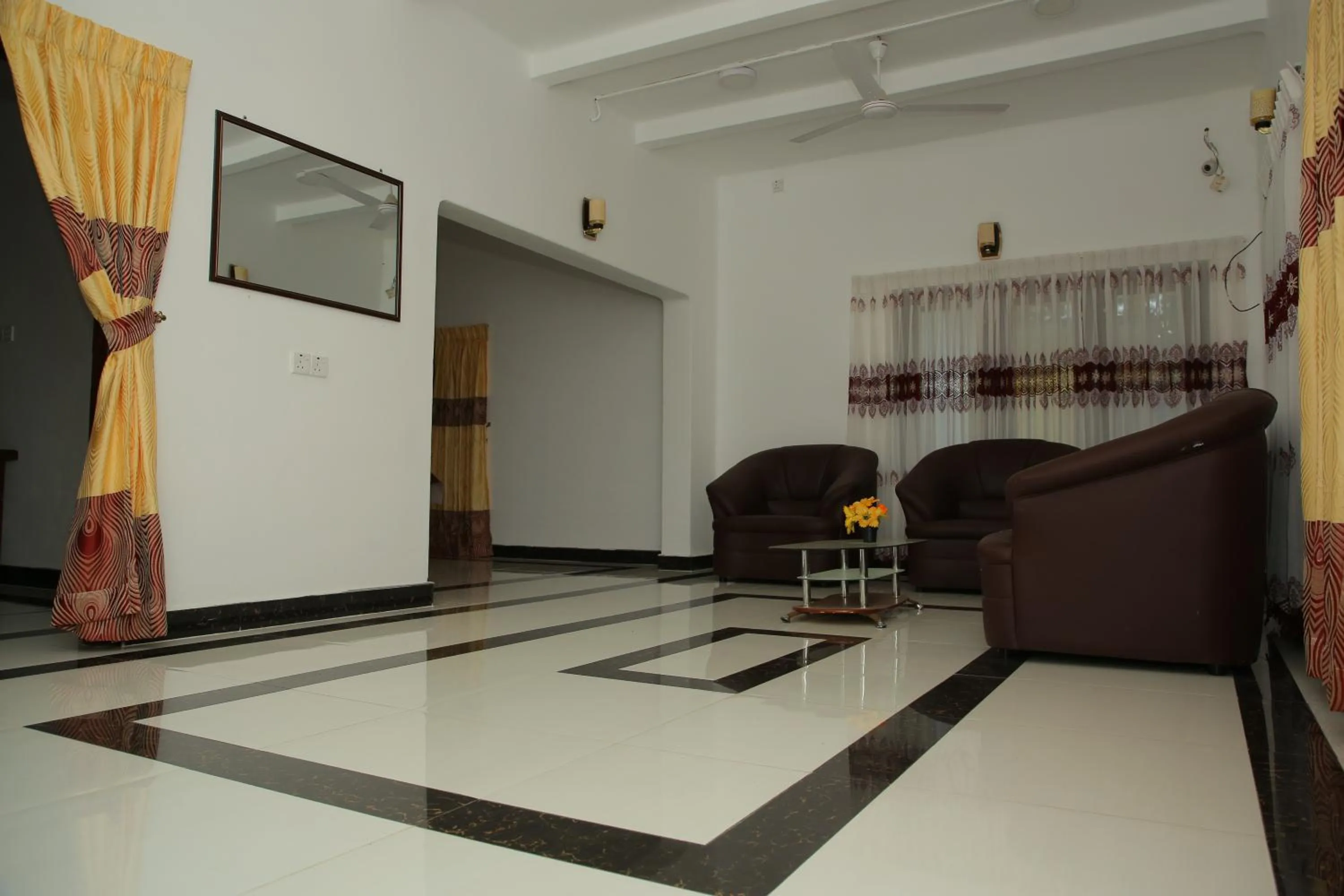 St Anne's Hotel & Restaurant