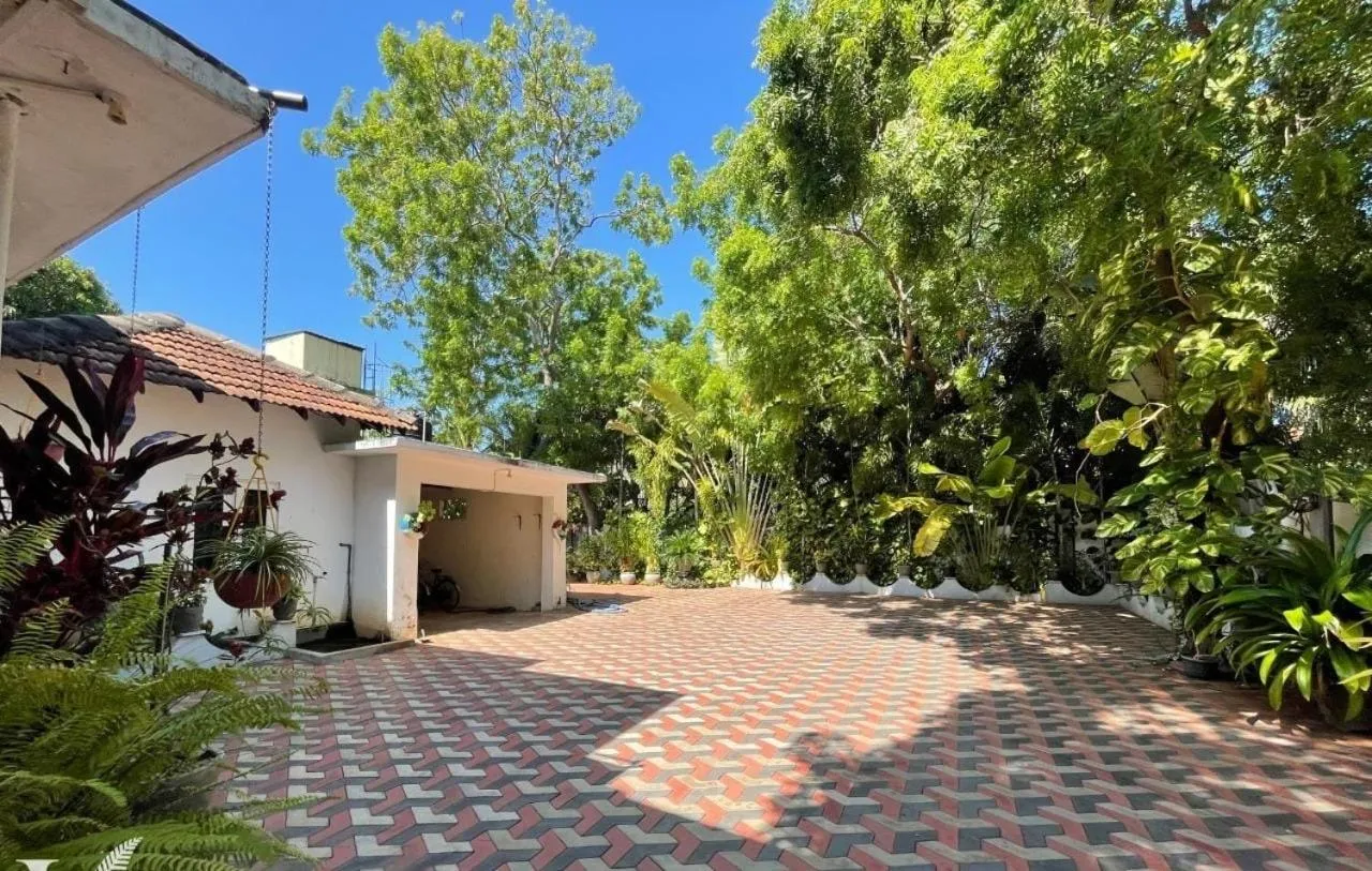 St Anne's Hotel & Restaurant