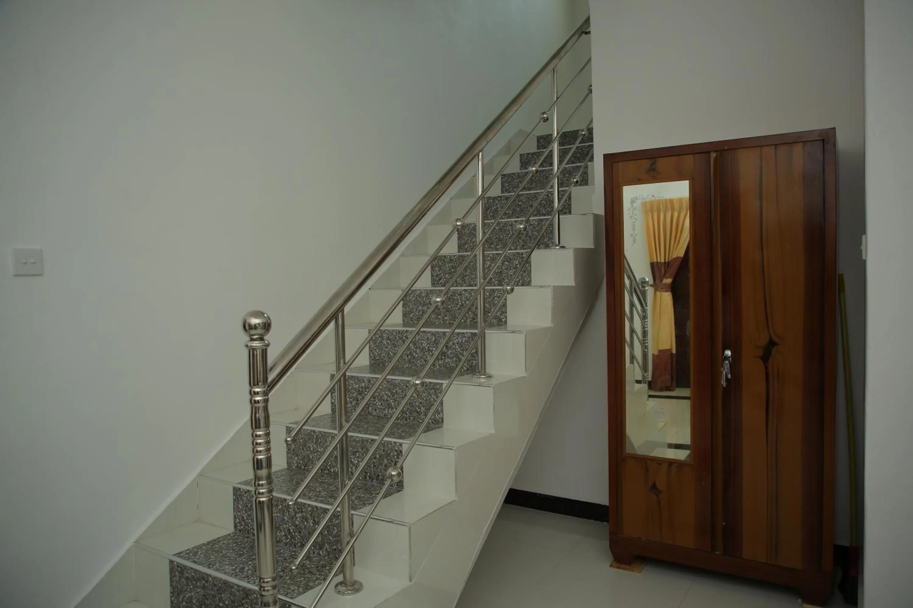 St Anne's Hotel & Restaurant