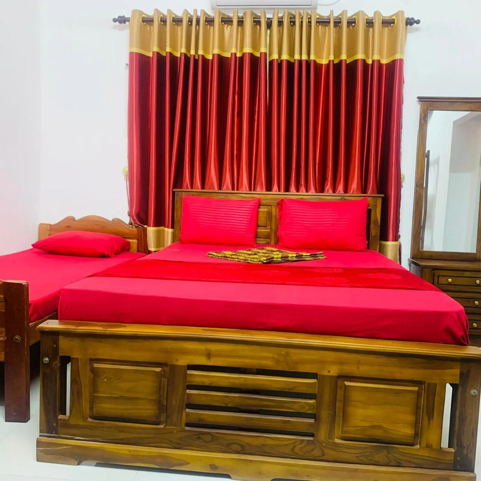 Bed in St Anne's Hotel & Restaurant