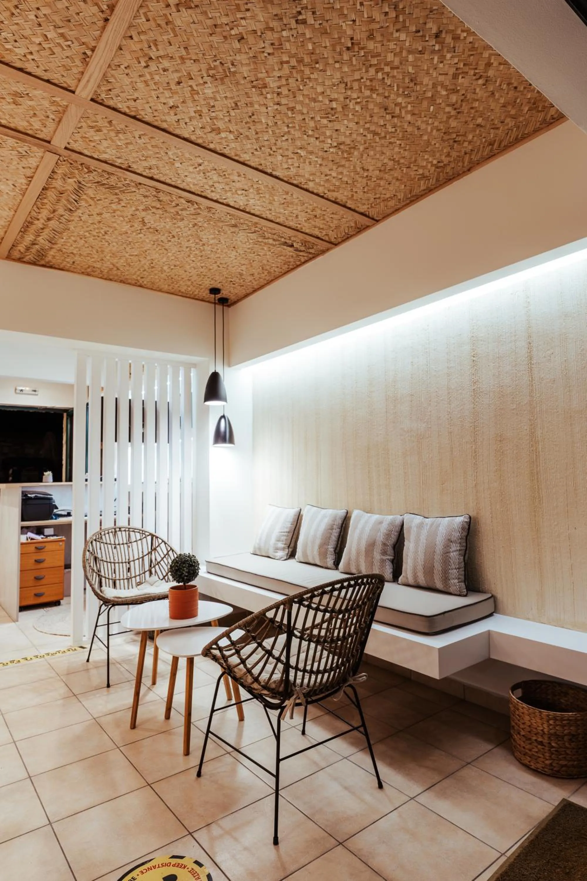 Lounge or bar in Mari Hotel & Maisonettes