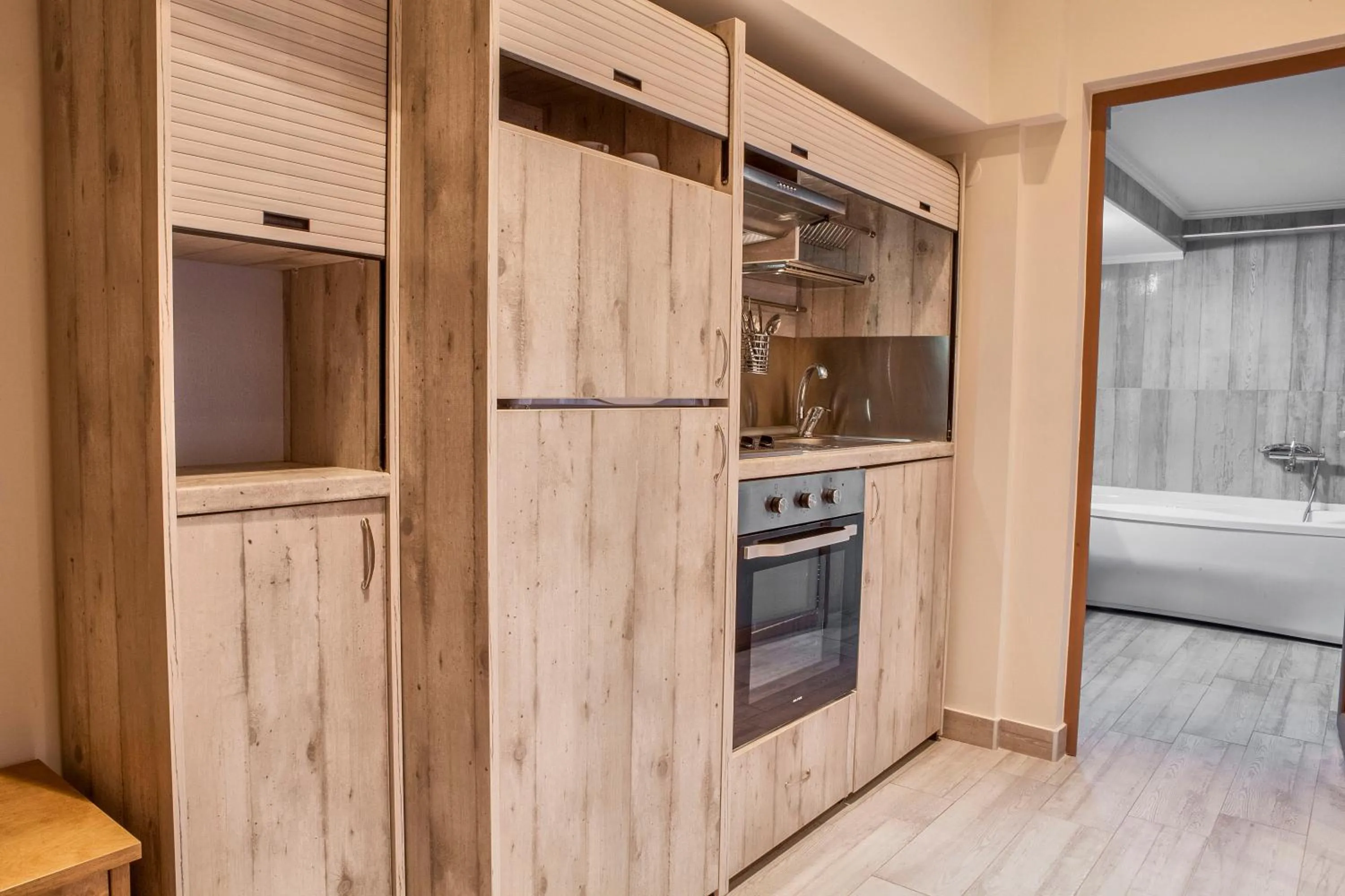 Coffee/tea facilities in Mari Hotel & Maisonettes