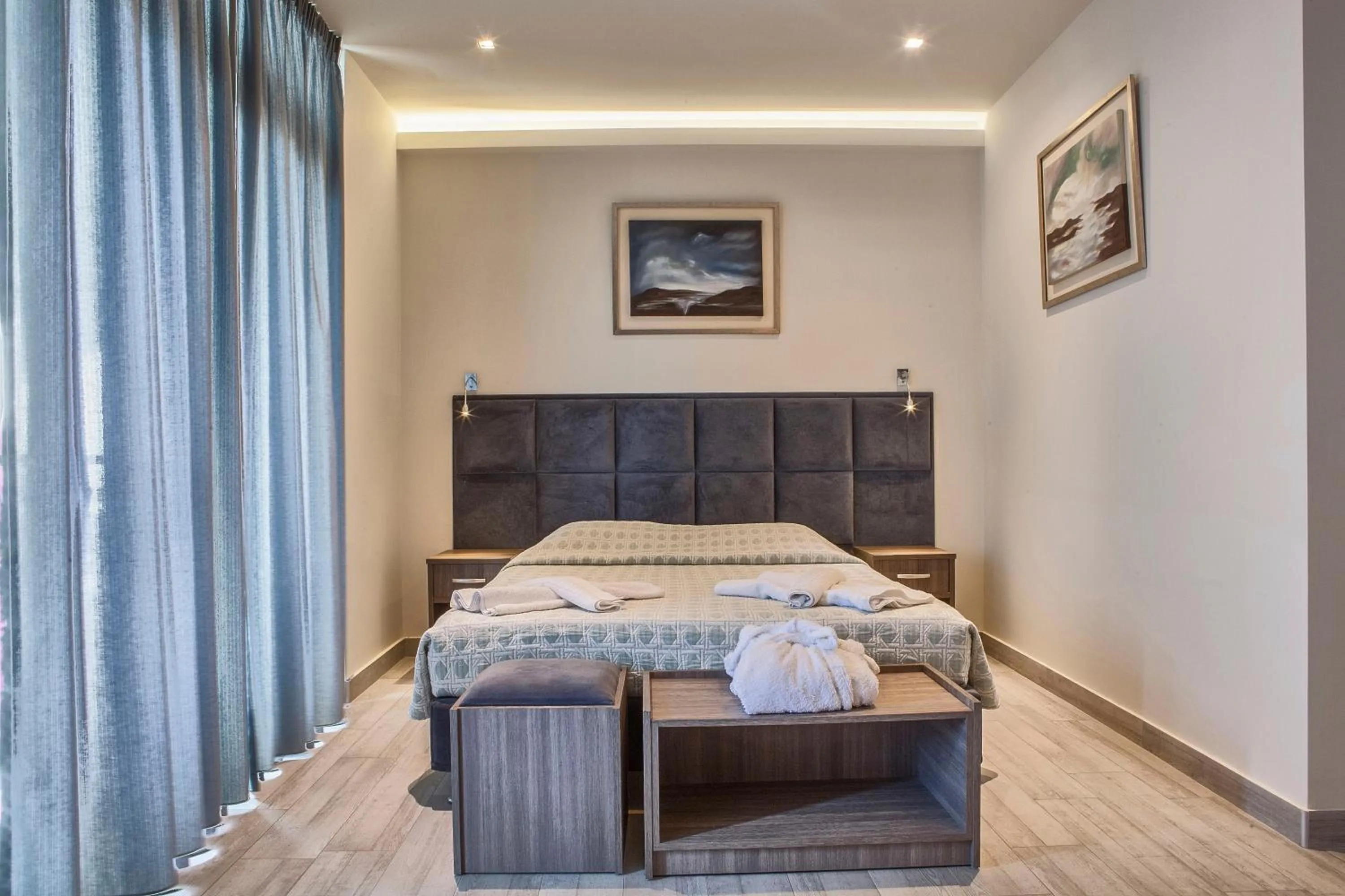 Bedroom, Bed in Mari Hotel & Maisonettes