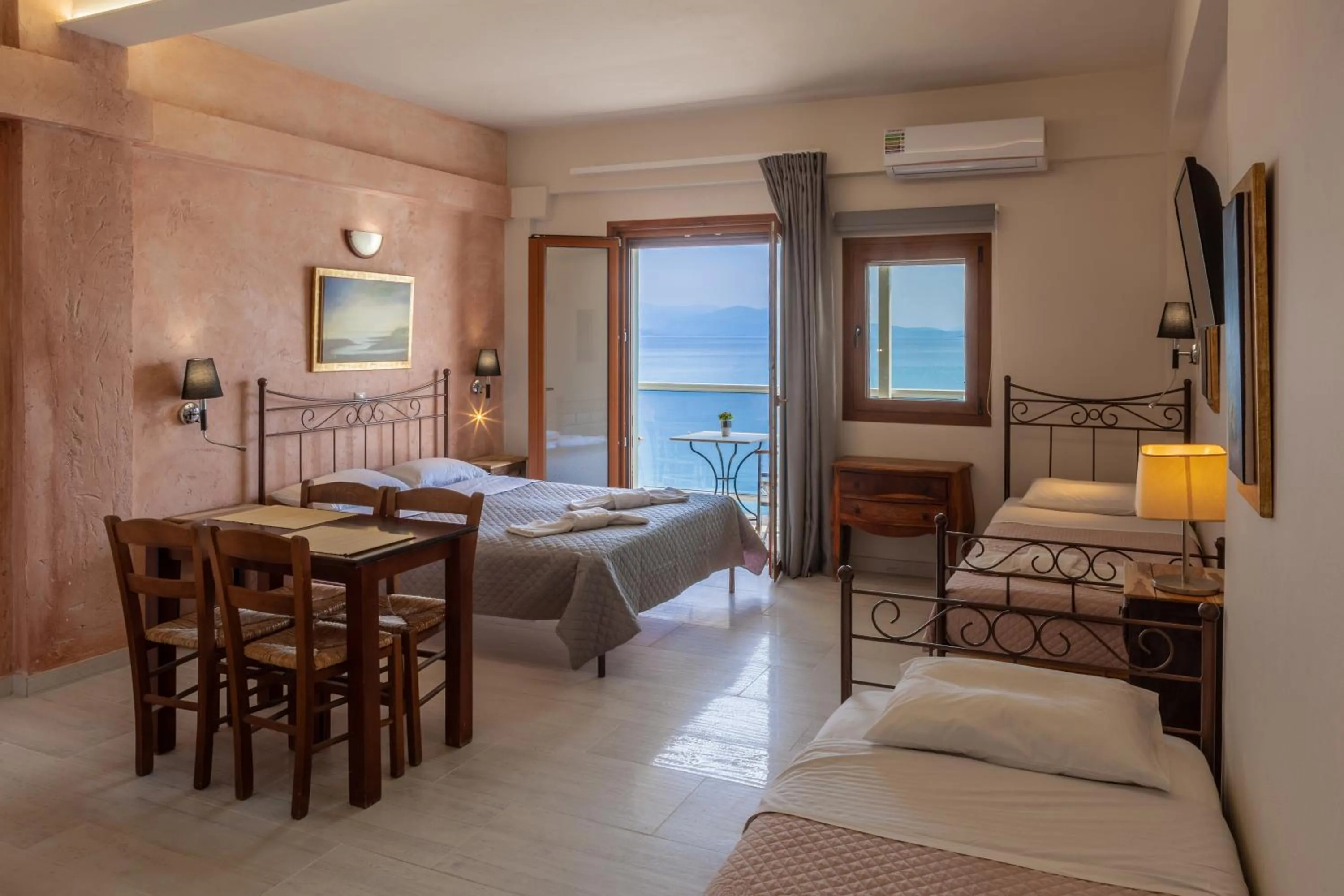 Photo of the whole room, Bed in Mari Hotel & Maisonettes