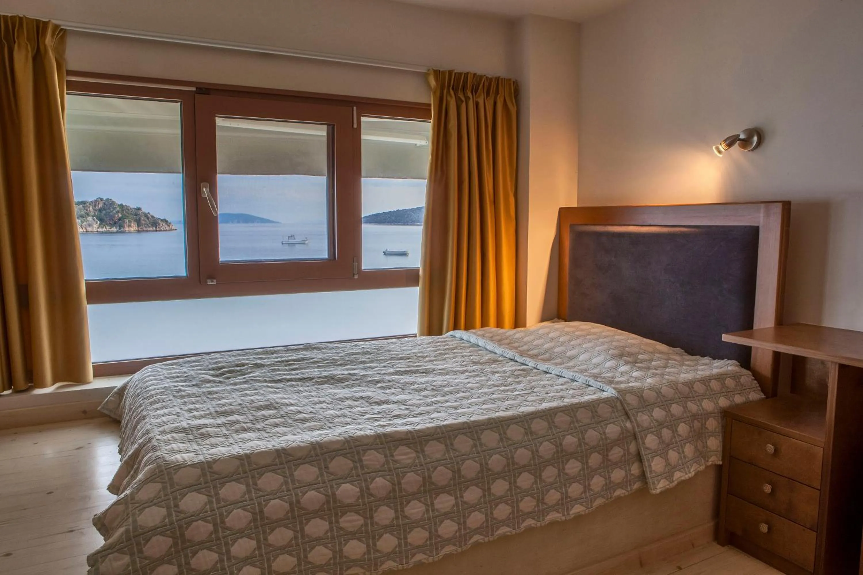 Bedroom, Bed in Mari Hotel & Maisonettes