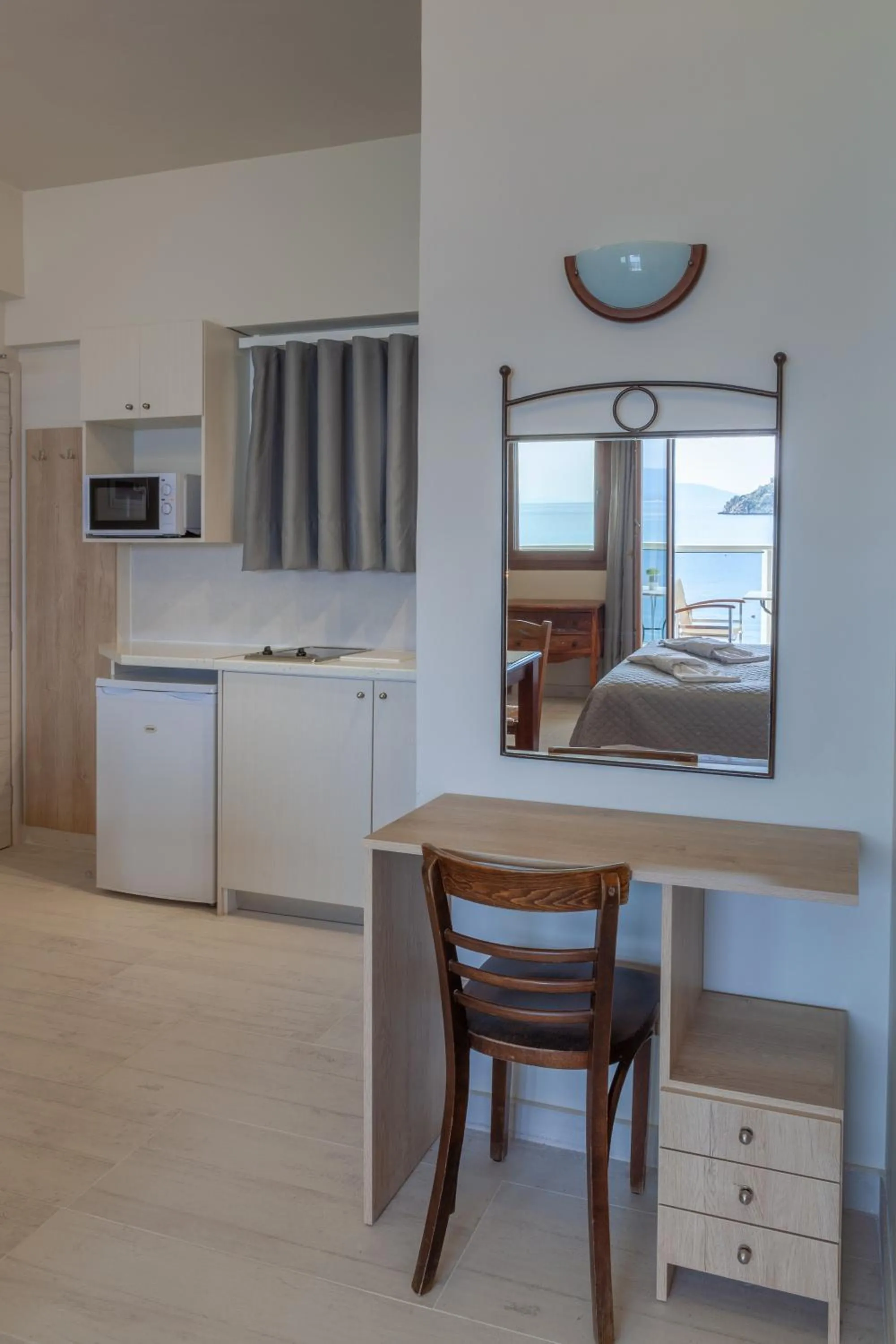 Kitchen or kitchenette in Mari Hotel & Maisonettes