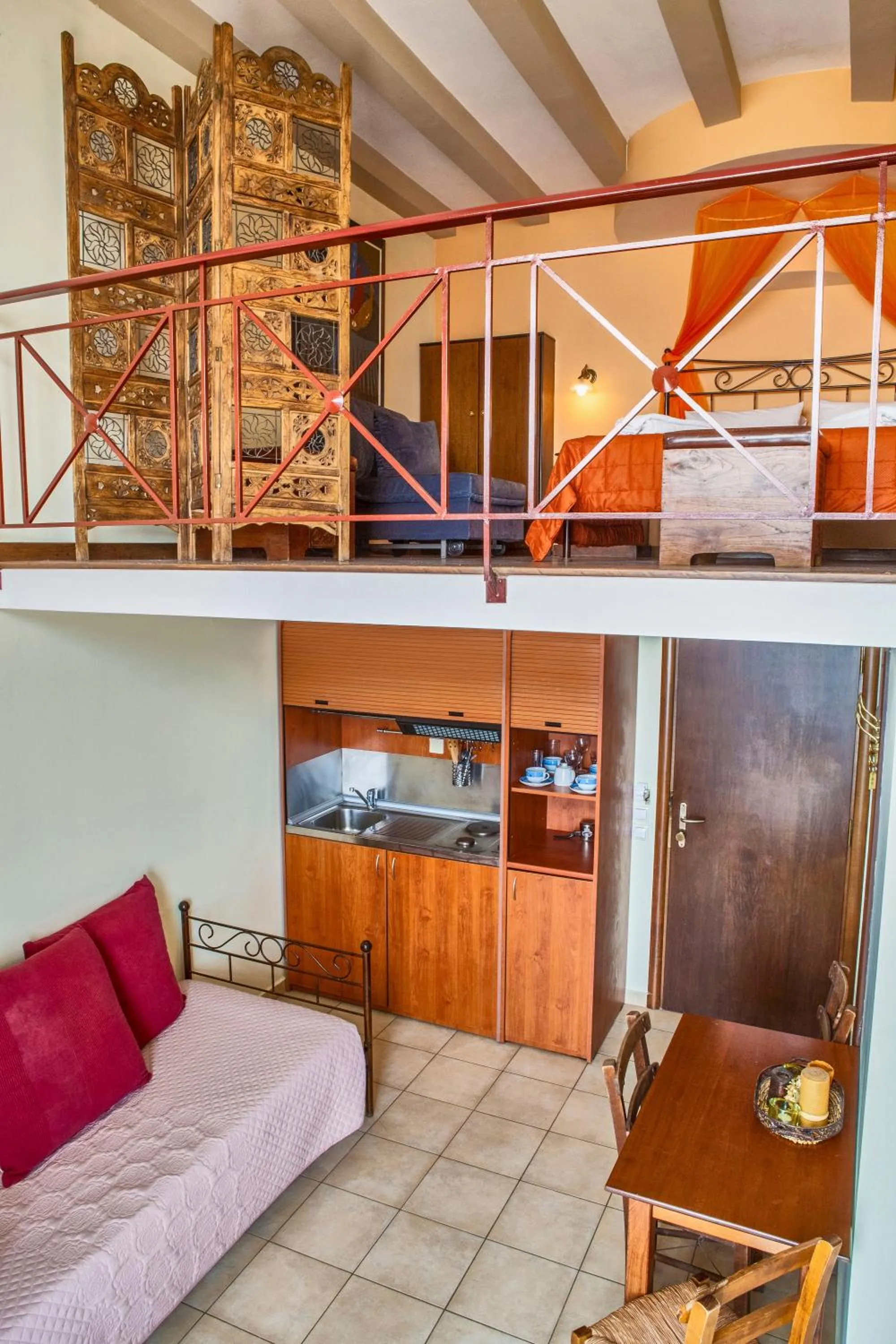 Photo of the whole room in Mari Hotel & Maisonettes