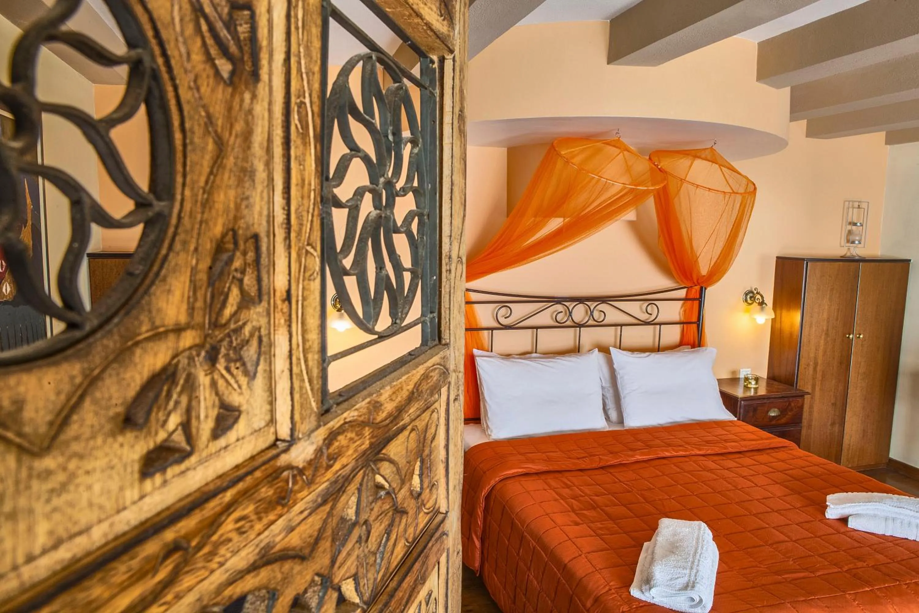 Bedroom, Bed in Mari Hotel & Maisonettes