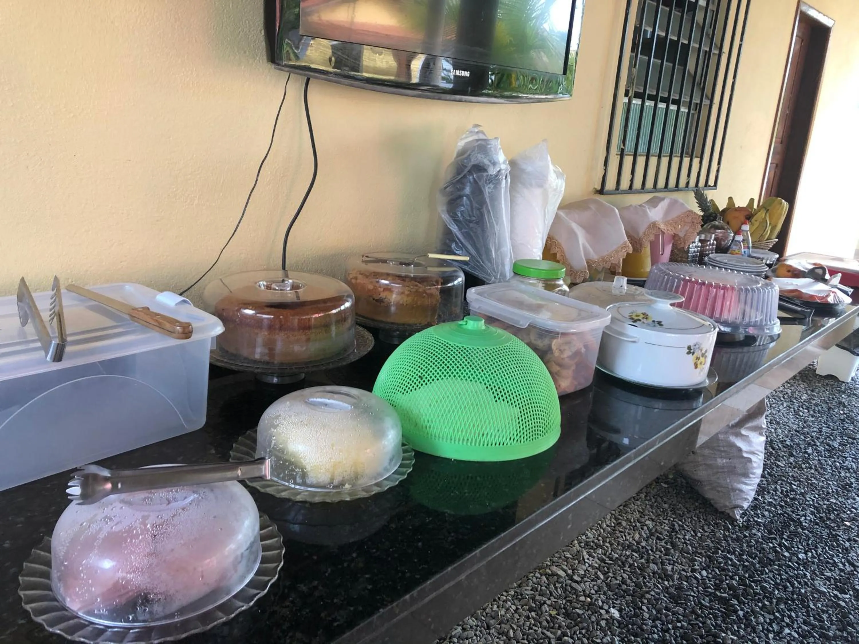 Buffet breakfast in Pousada Águas Claras
