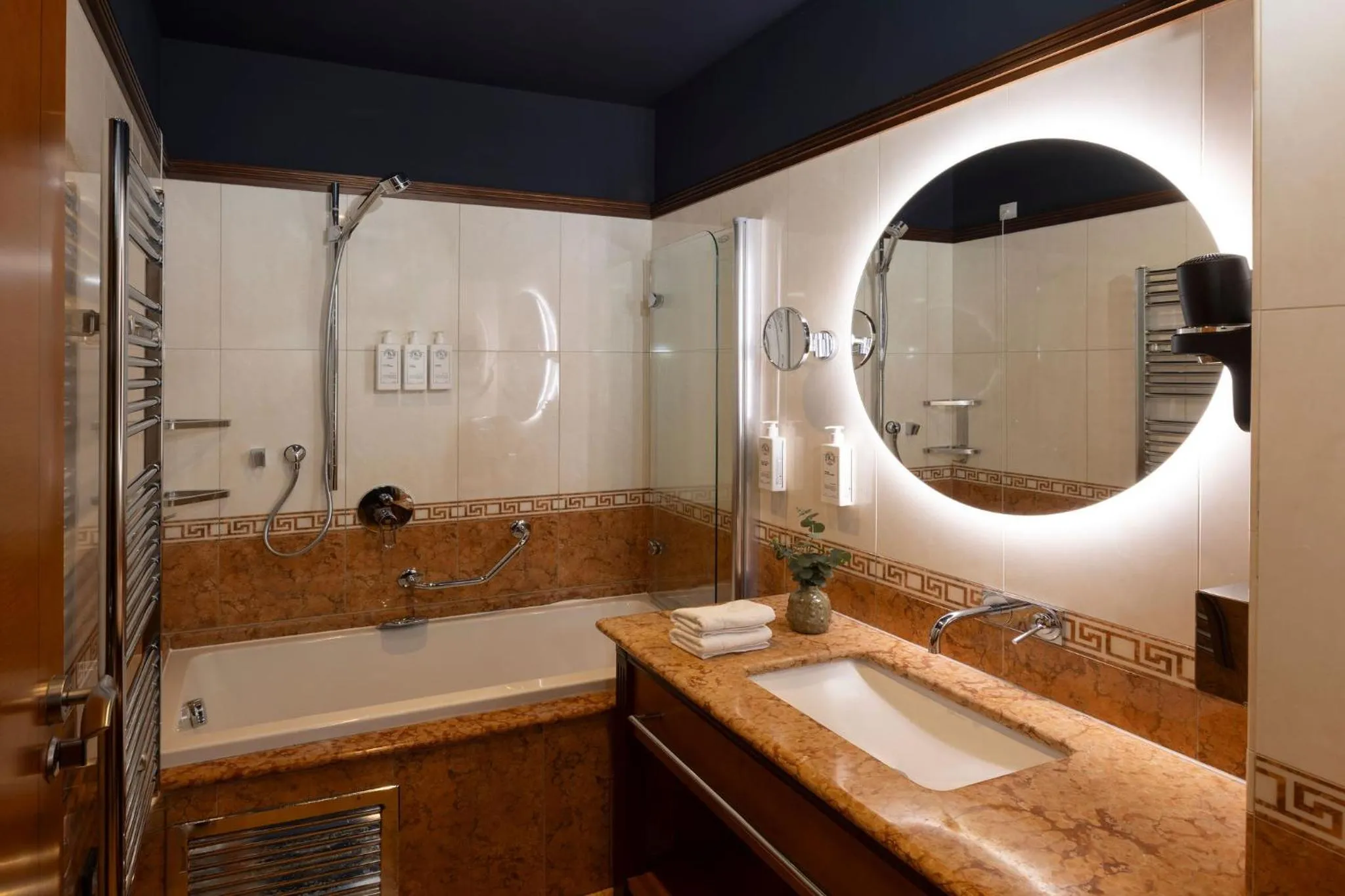 Bathroom in Hotel More