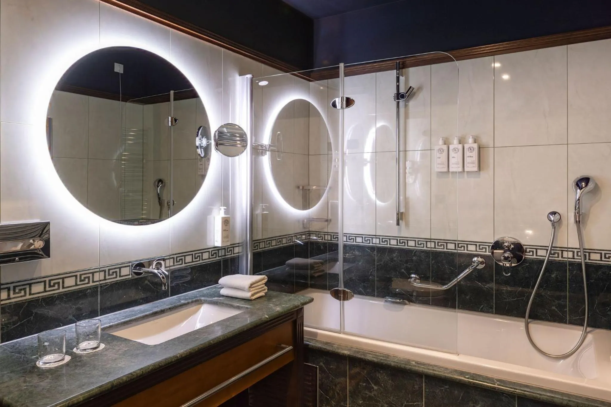 Bathroom in Hotel More