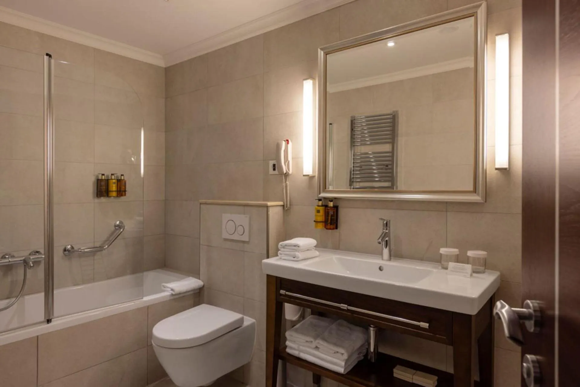 Bathroom in Hotel More