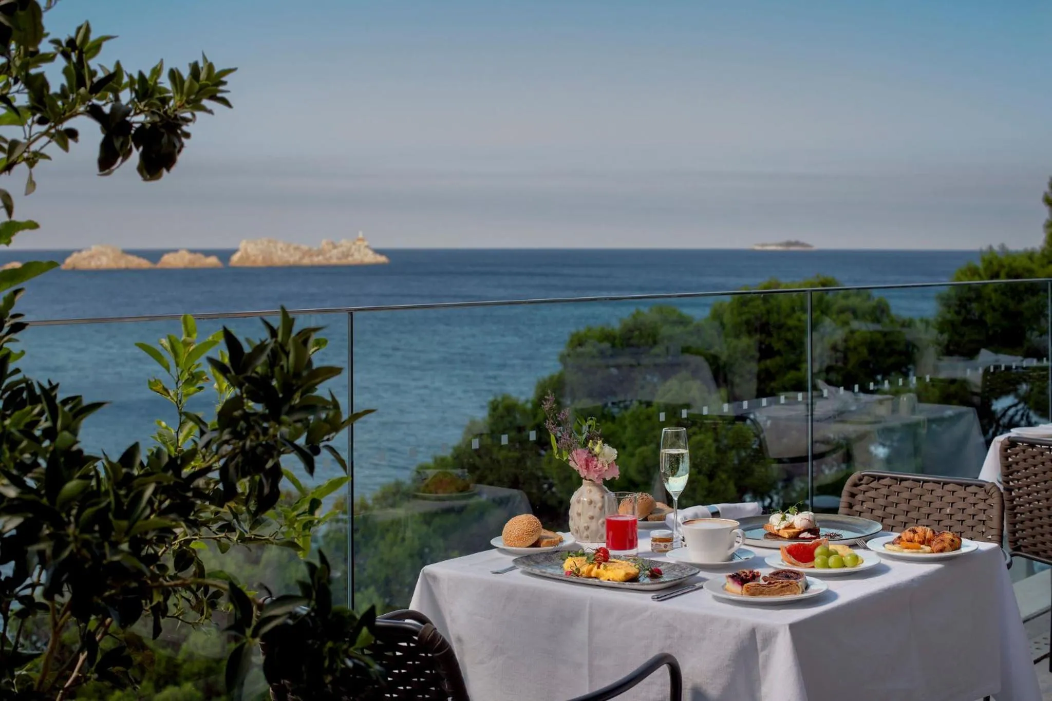 Breakfast in Hotel More