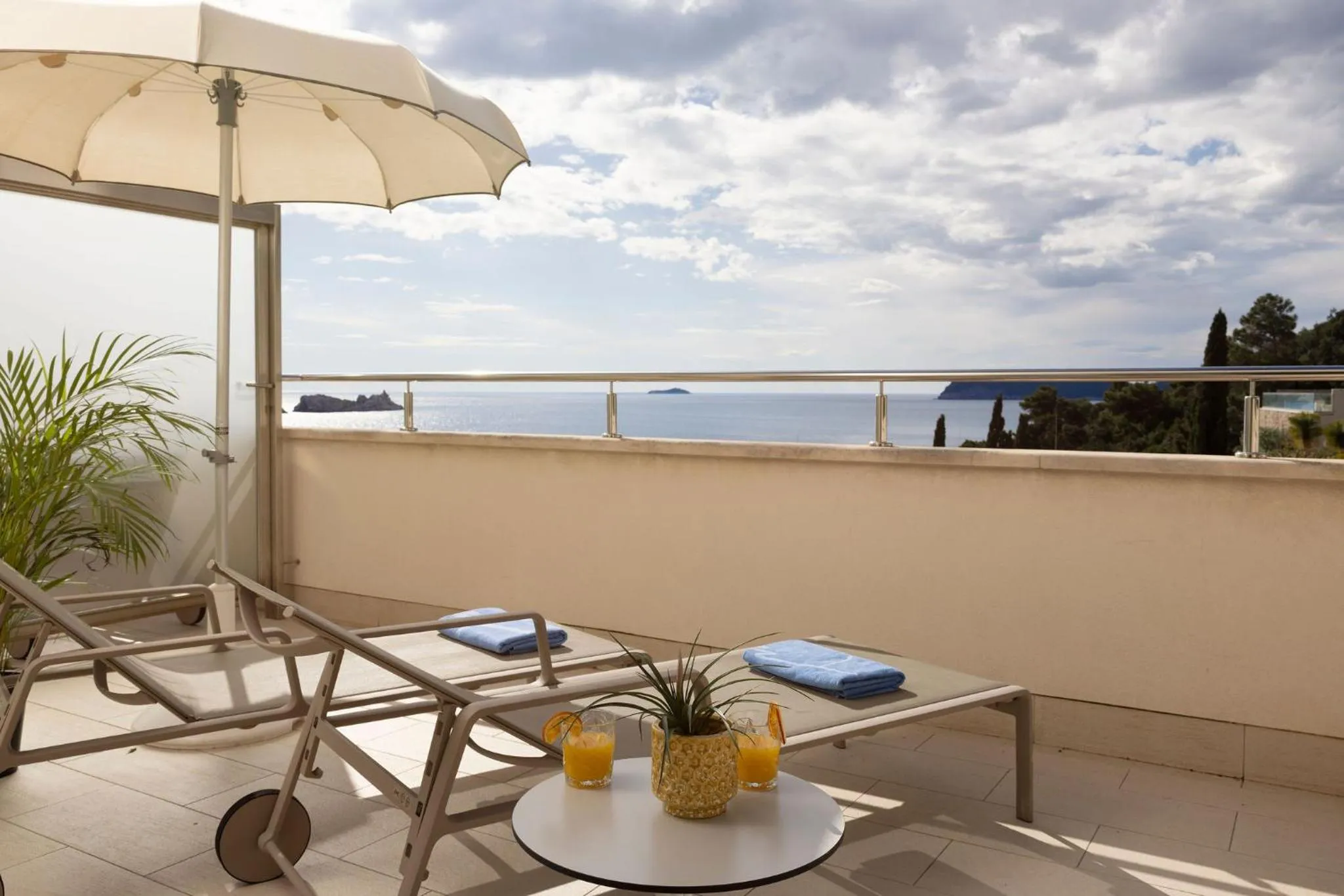 Balcony/Terrace in Hotel More