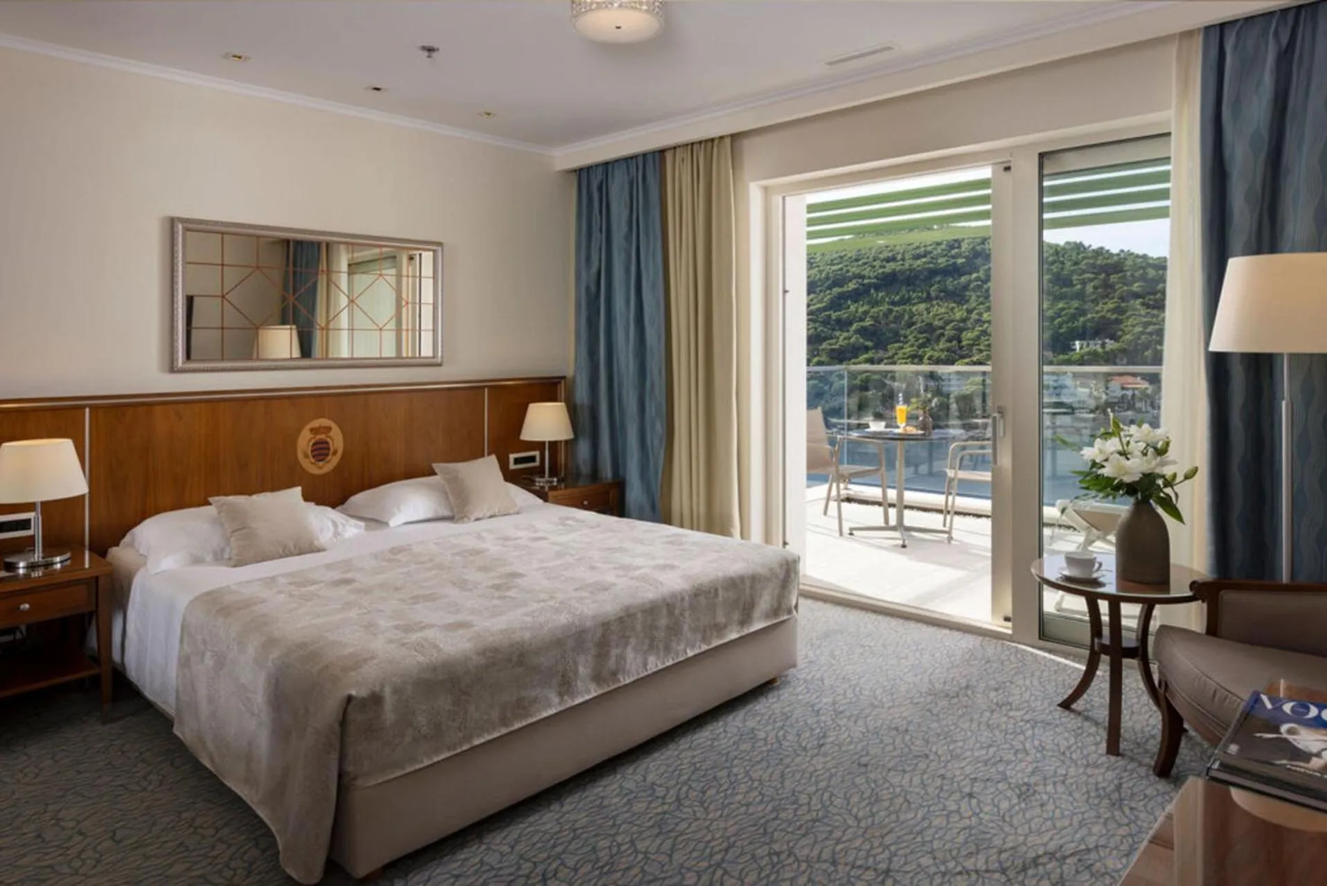 Bedroom, Bed in Hotel More