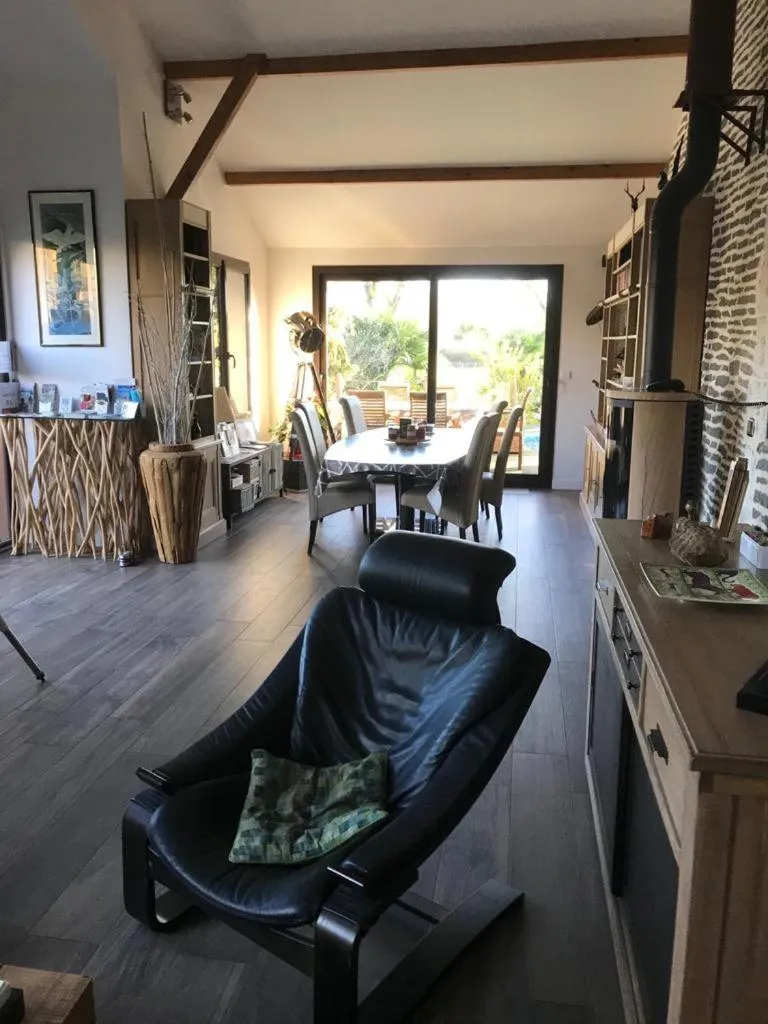 Les Crinieres En Brie