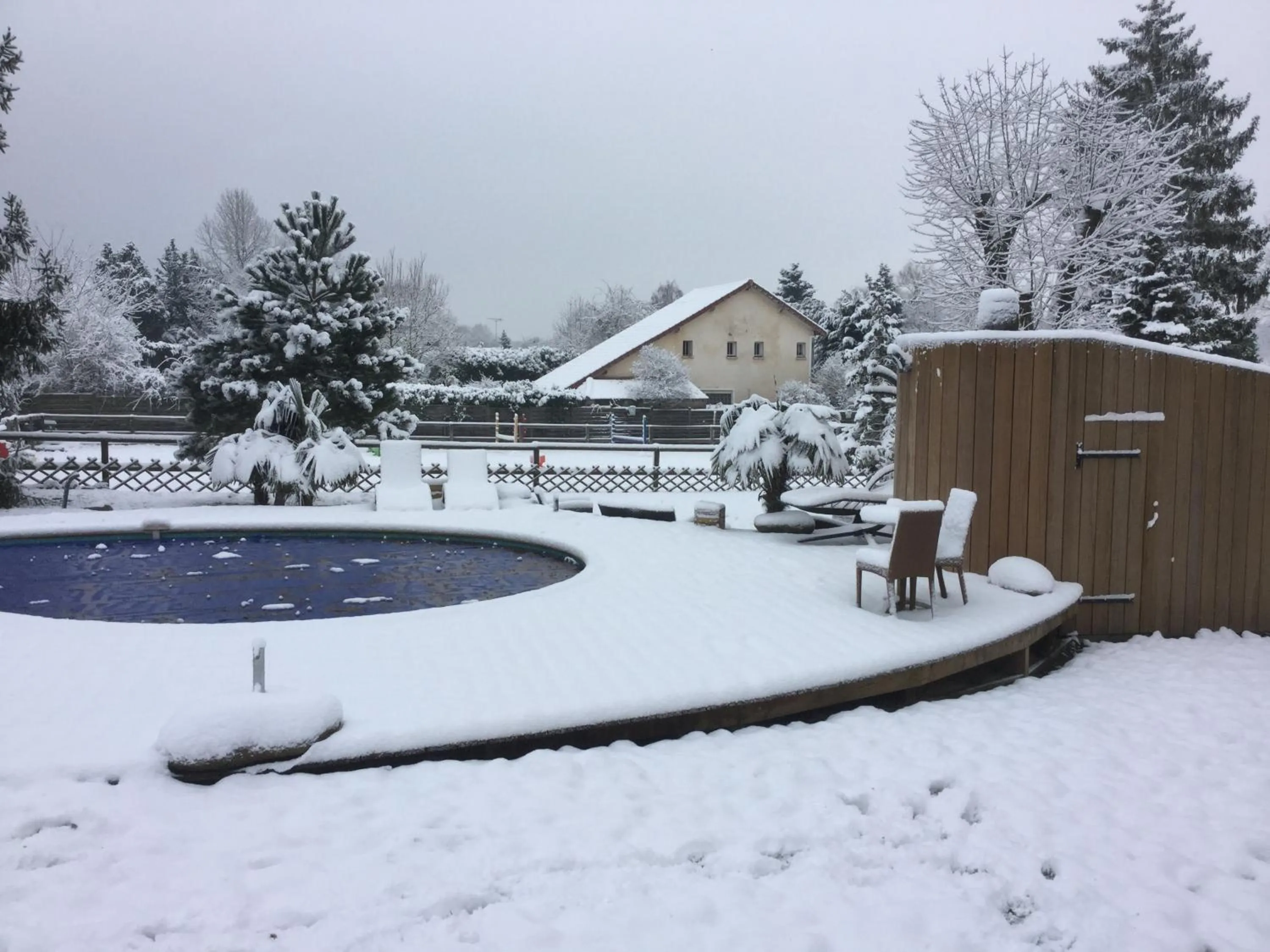 Winter in Les Crinieres En Brie