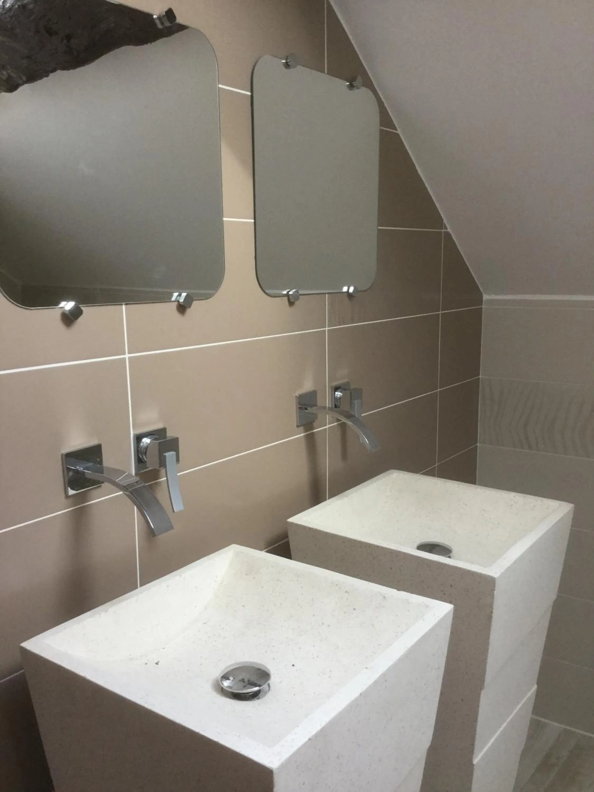 Bathroom in Les Crinieres En Brie