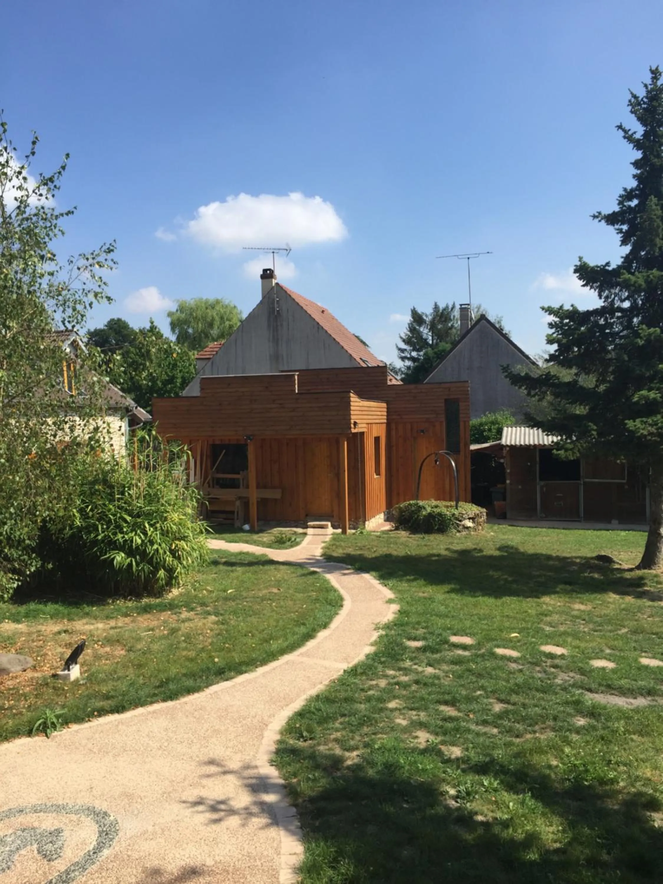 Darts in Les Crinieres En Brie