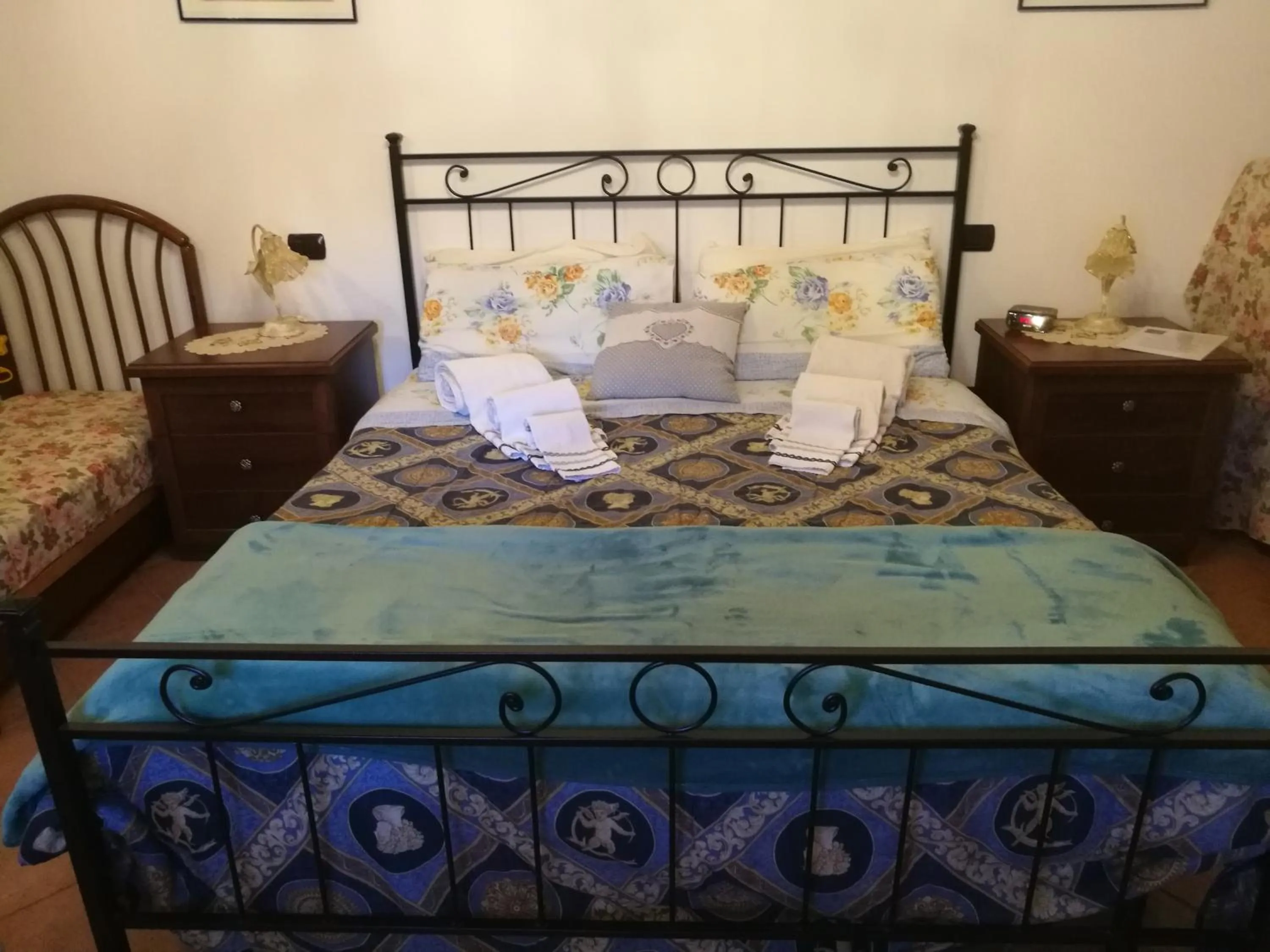 Bedroom in B&B Antica Corte Lombarda