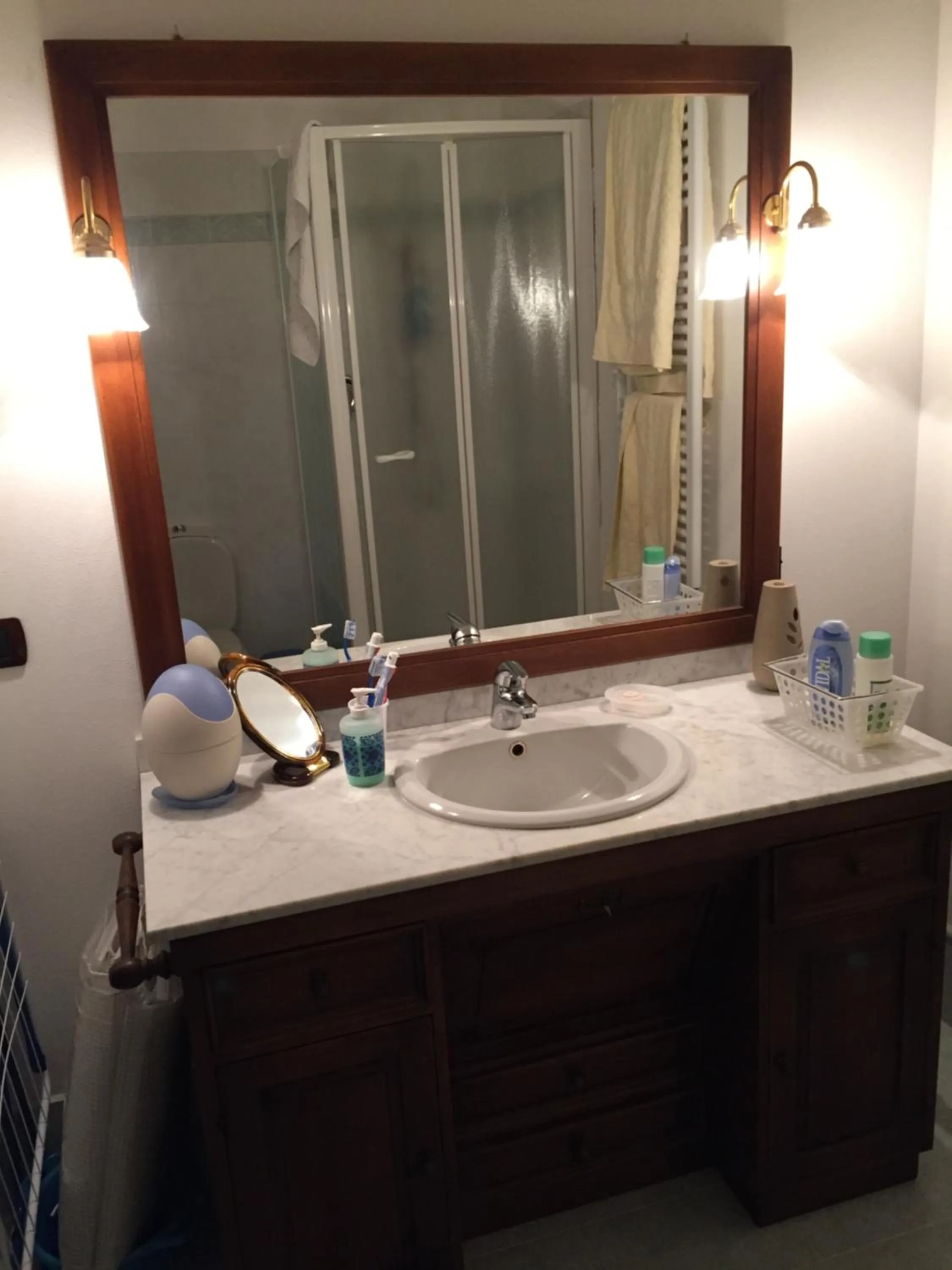 Bathroom in B&B Antica Corte Lombarda