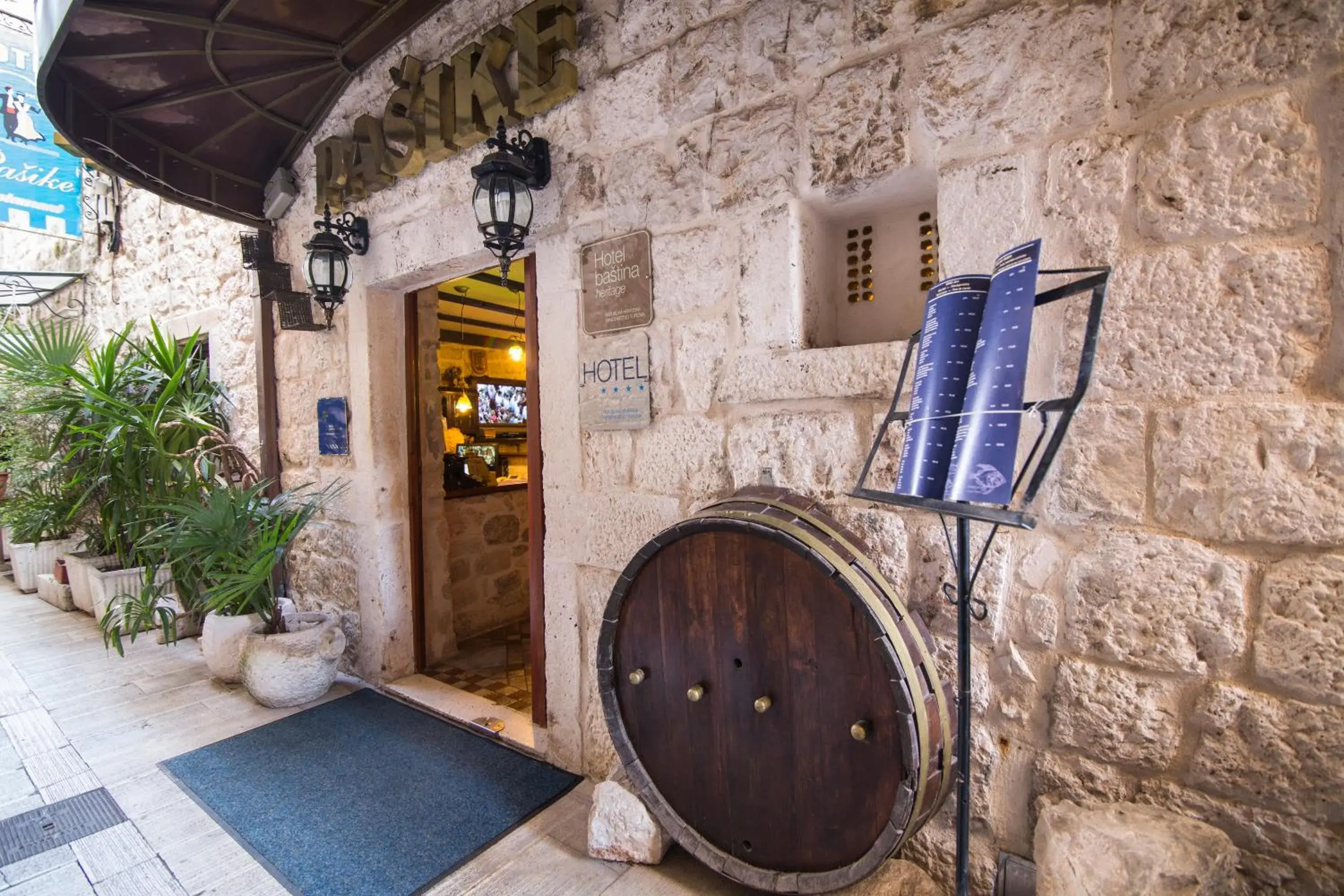 Facade/entrance in Heritage Hotel Pasike Facade/entrance in Heritage Hotel Pasike