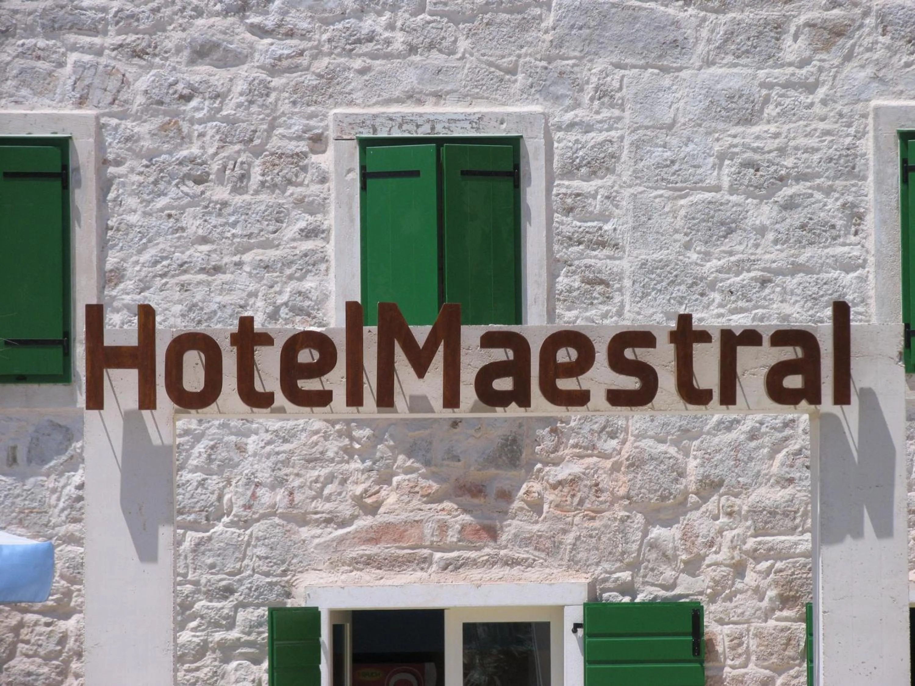 Facade/entrance in Hotel Maestral