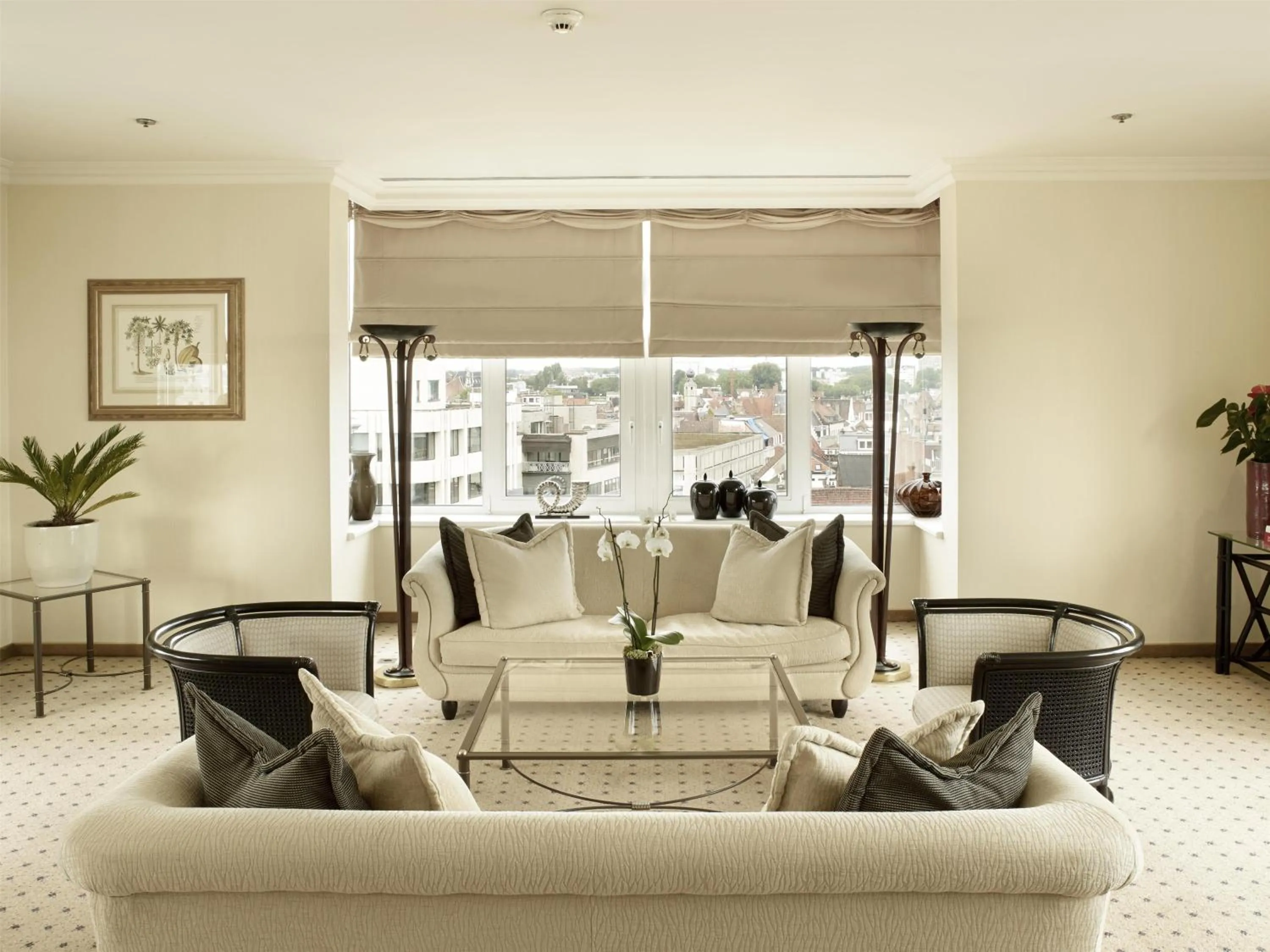Living room in Hilton Antwerp Old Town