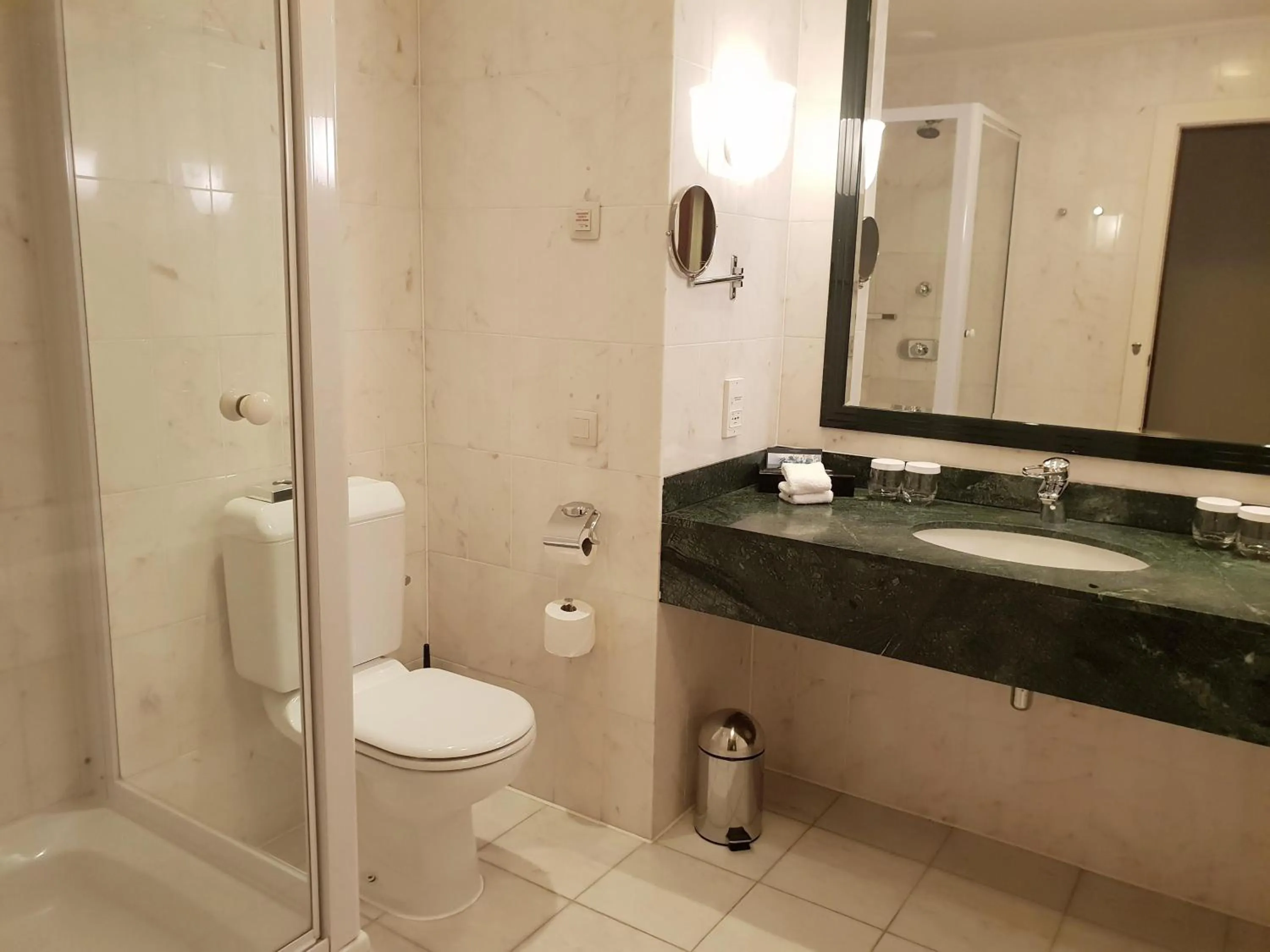 Bathroom in Hilton Antwerp Old Town