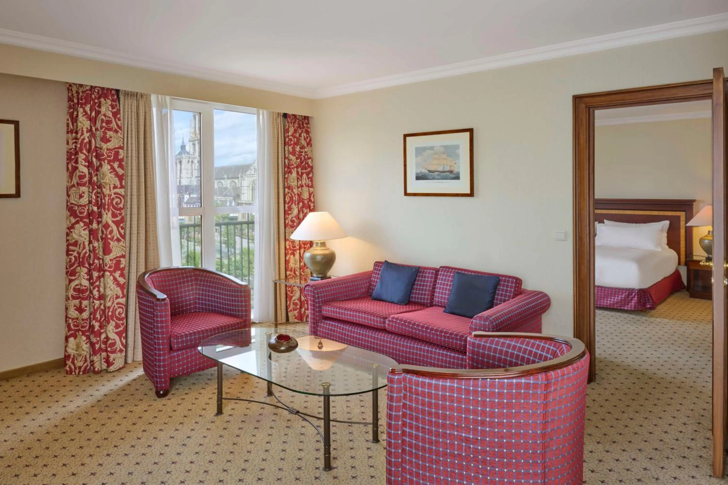 Living room in Hilton Antwerp Old Town