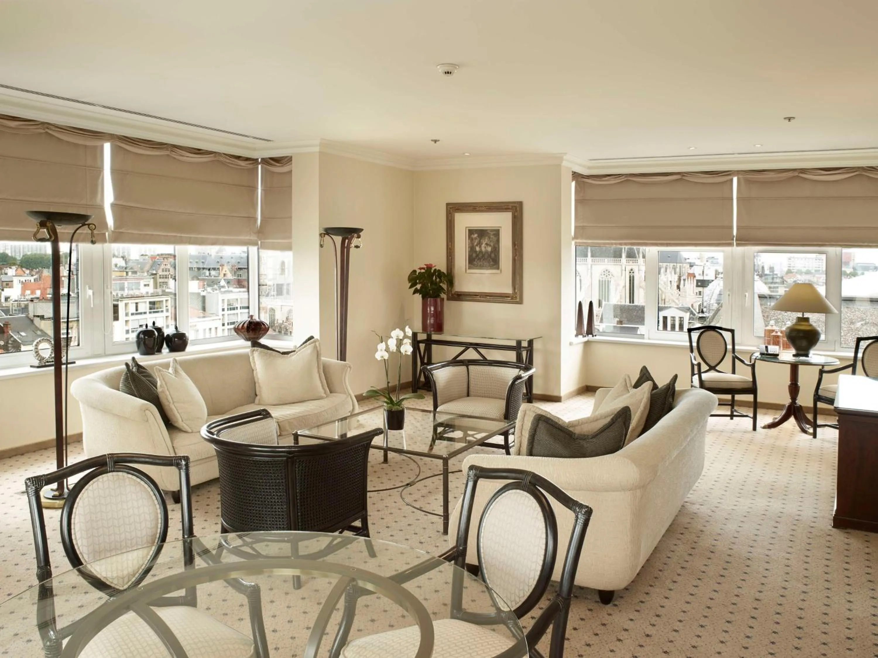 Living room in Hilton Antwerp Old Town
