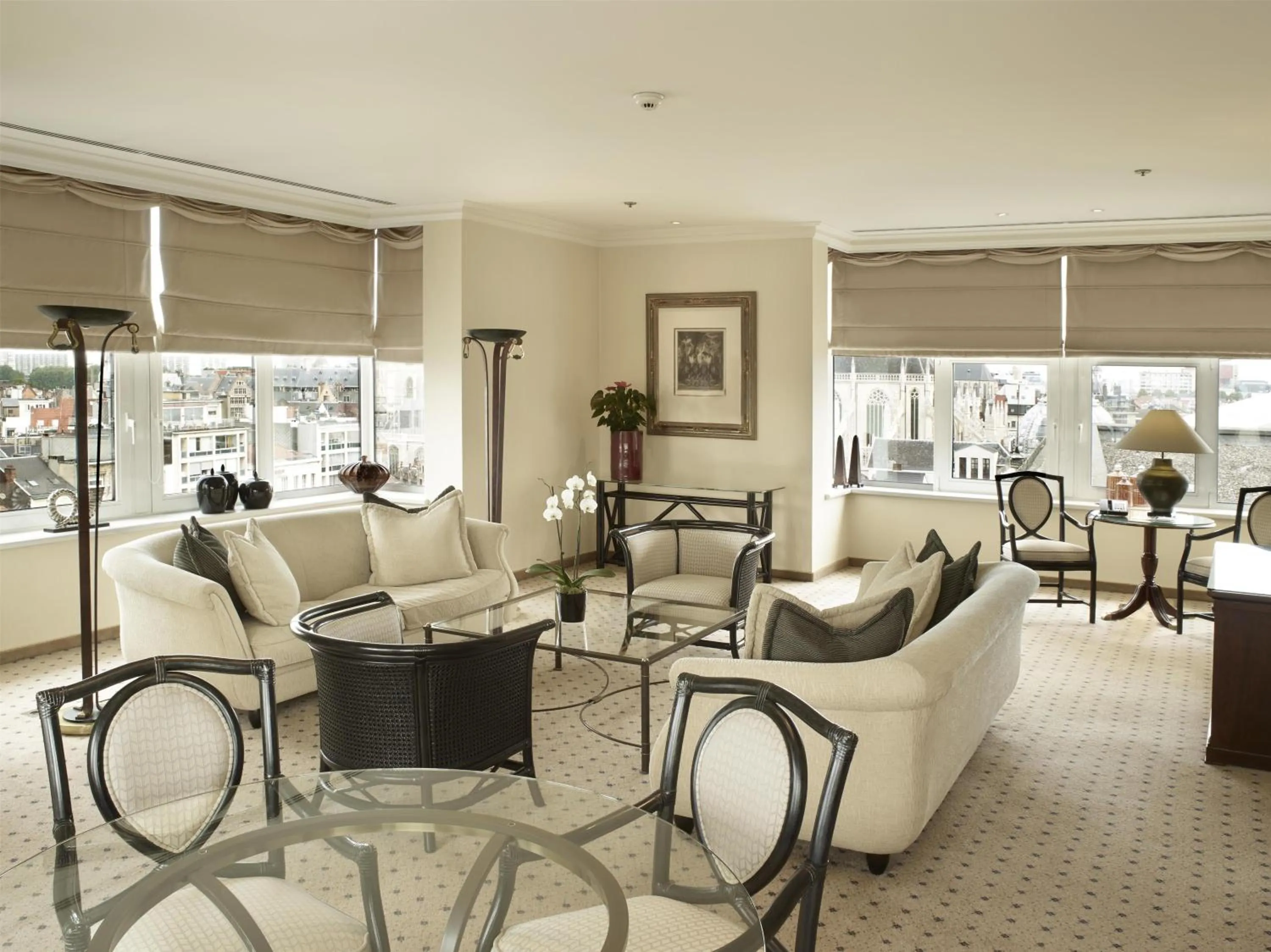 Living room in Hilton Antwerp Old Town
