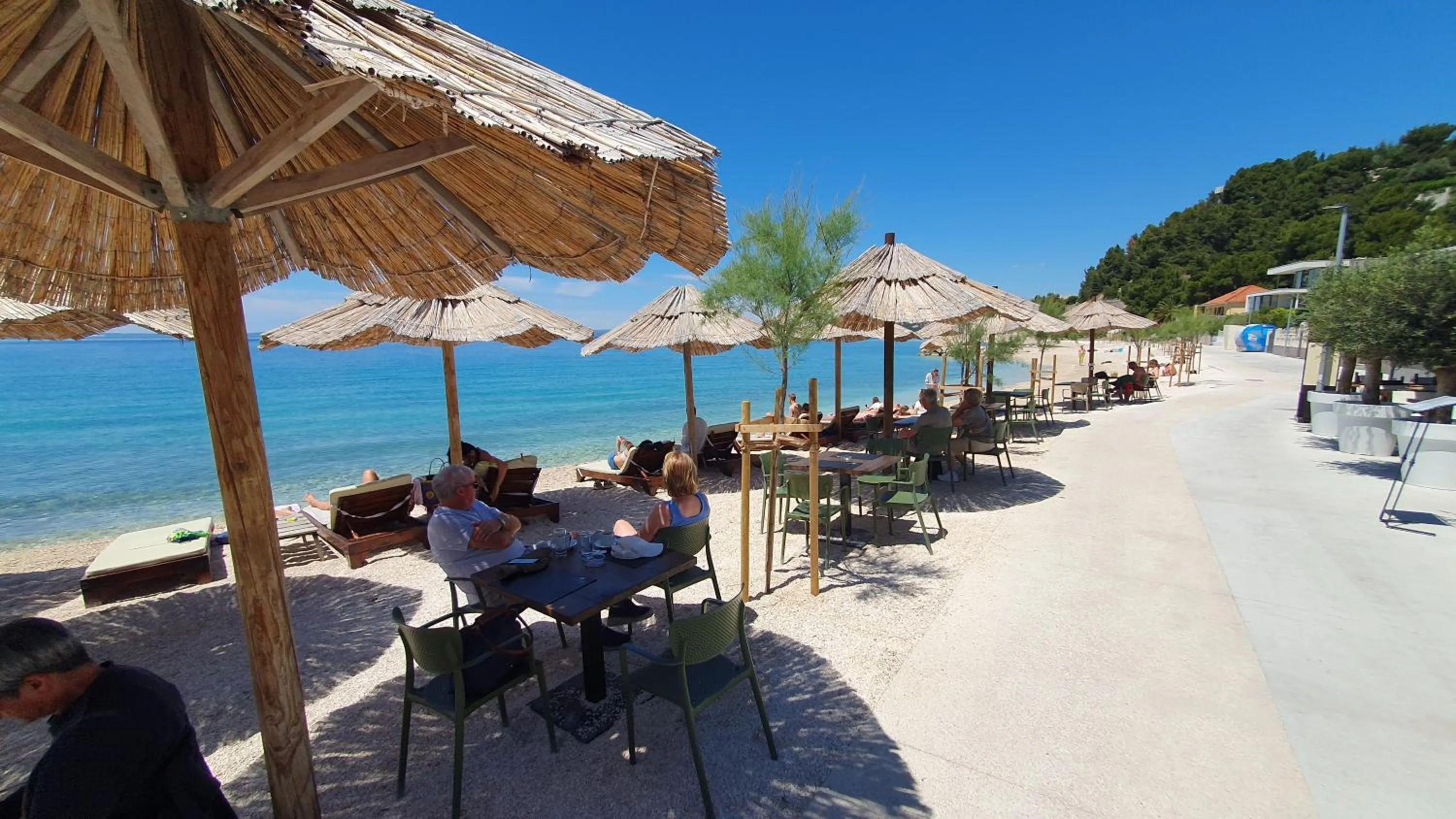 Beach in SmartStay Johnny