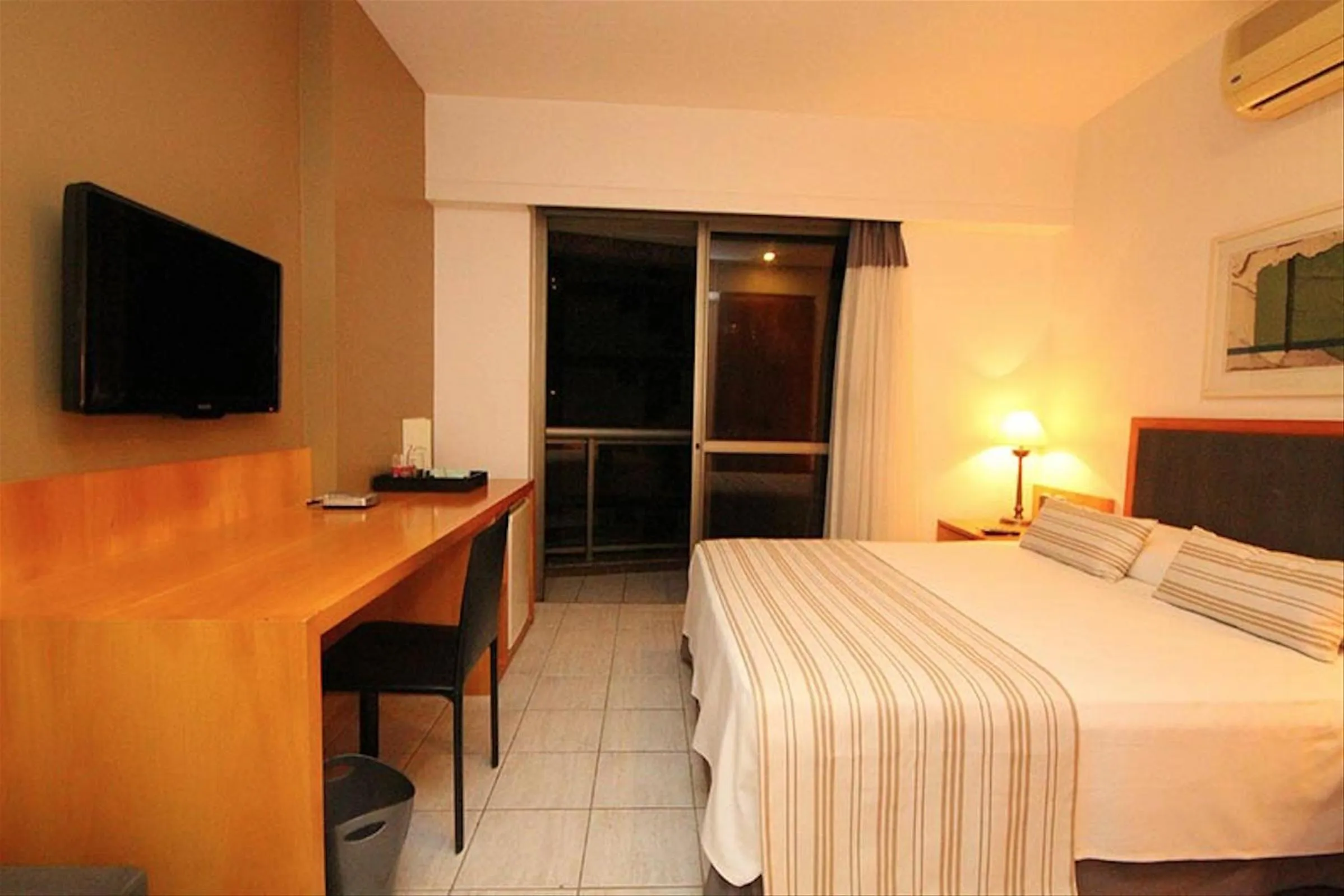 Bed in Beach Apartments - GMT