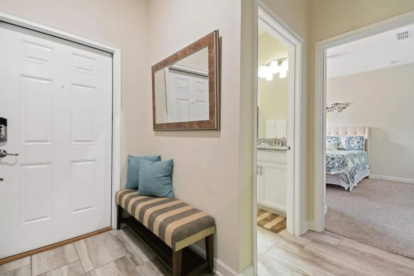 Bed in Four Bedrooms Home with Pool 3079