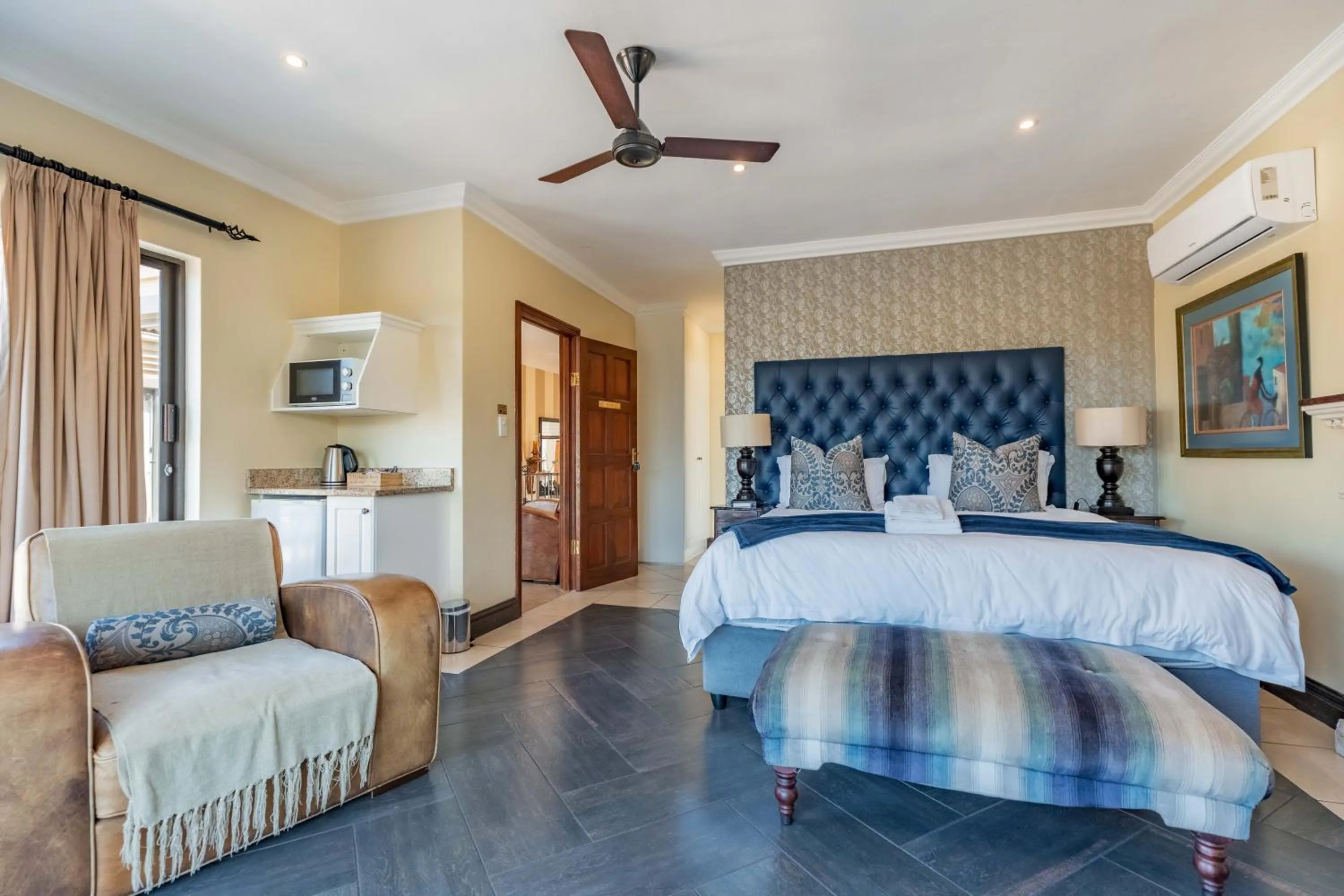 Bedroom, Bed in The Villa Umhlanga