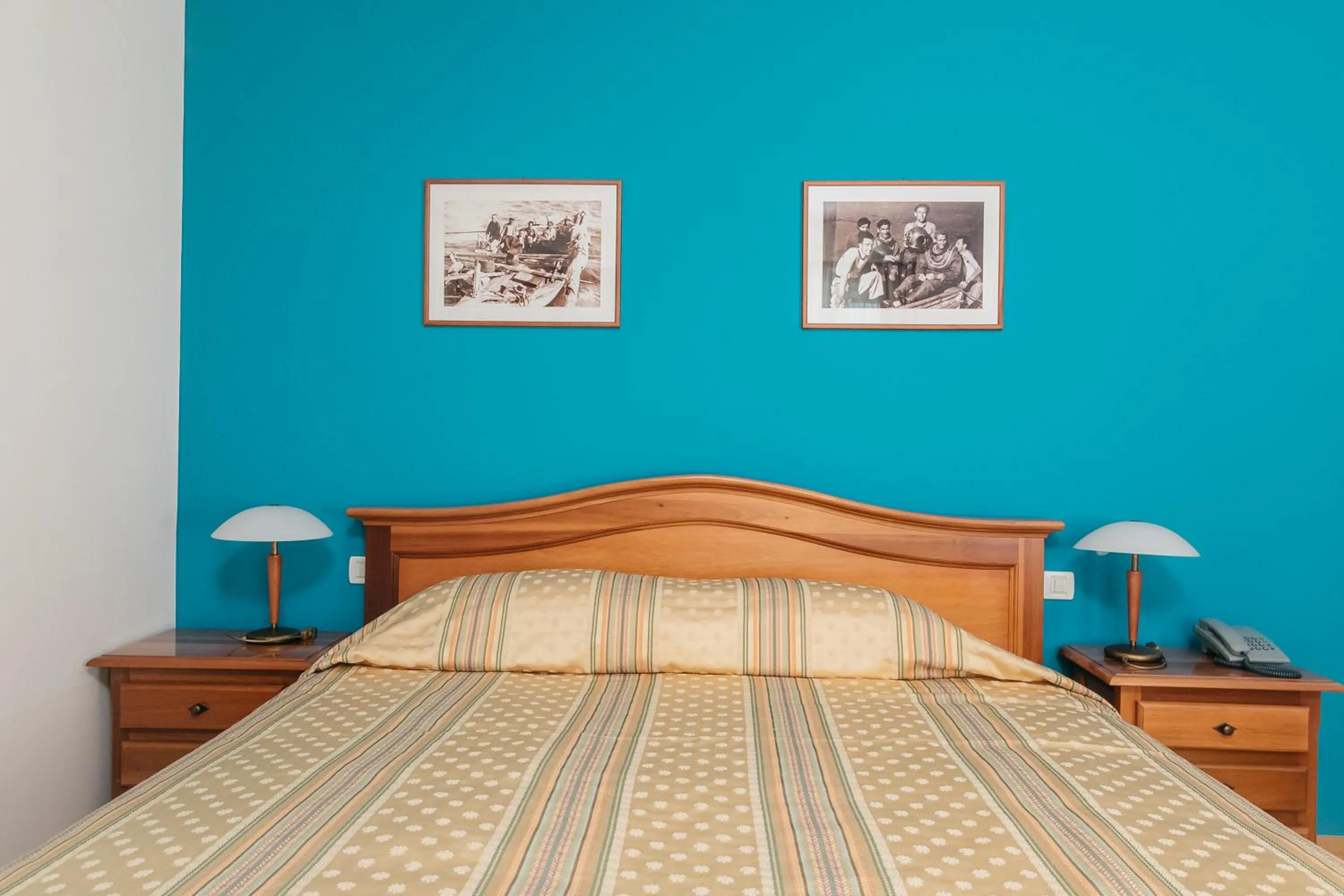 Bed in Hotel Spongiola