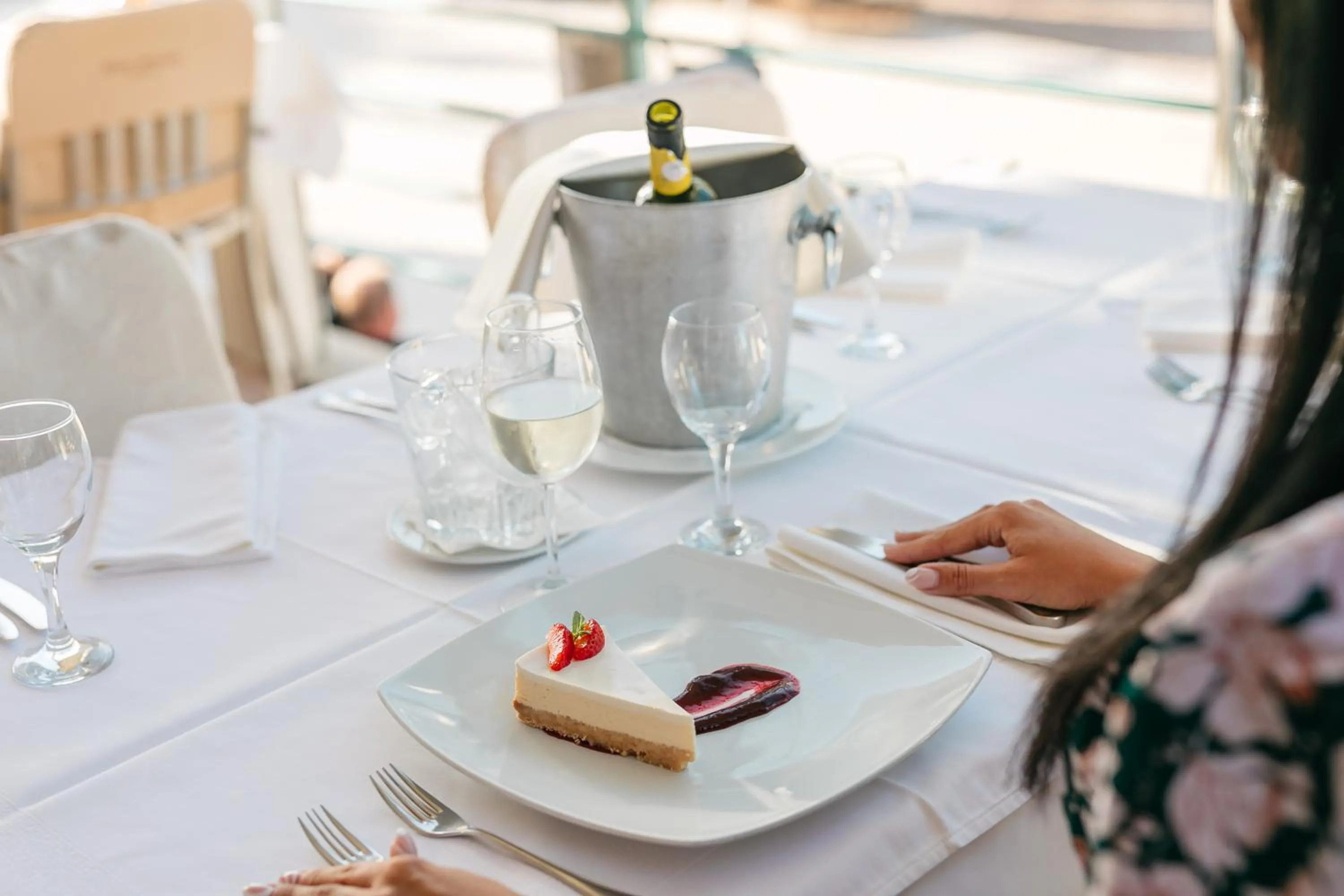 Restaurant/places to eat in Hotel Spongiola