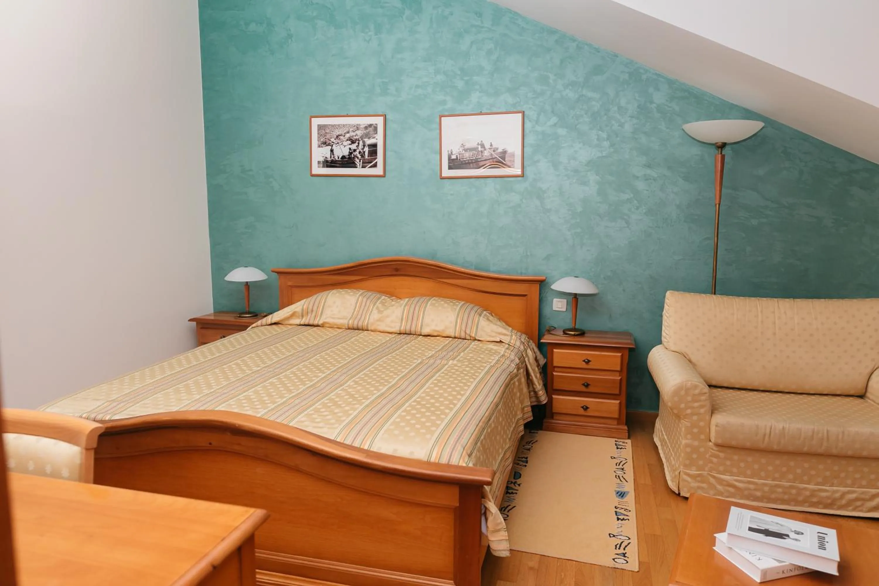 Bed in Hotel Spongiola