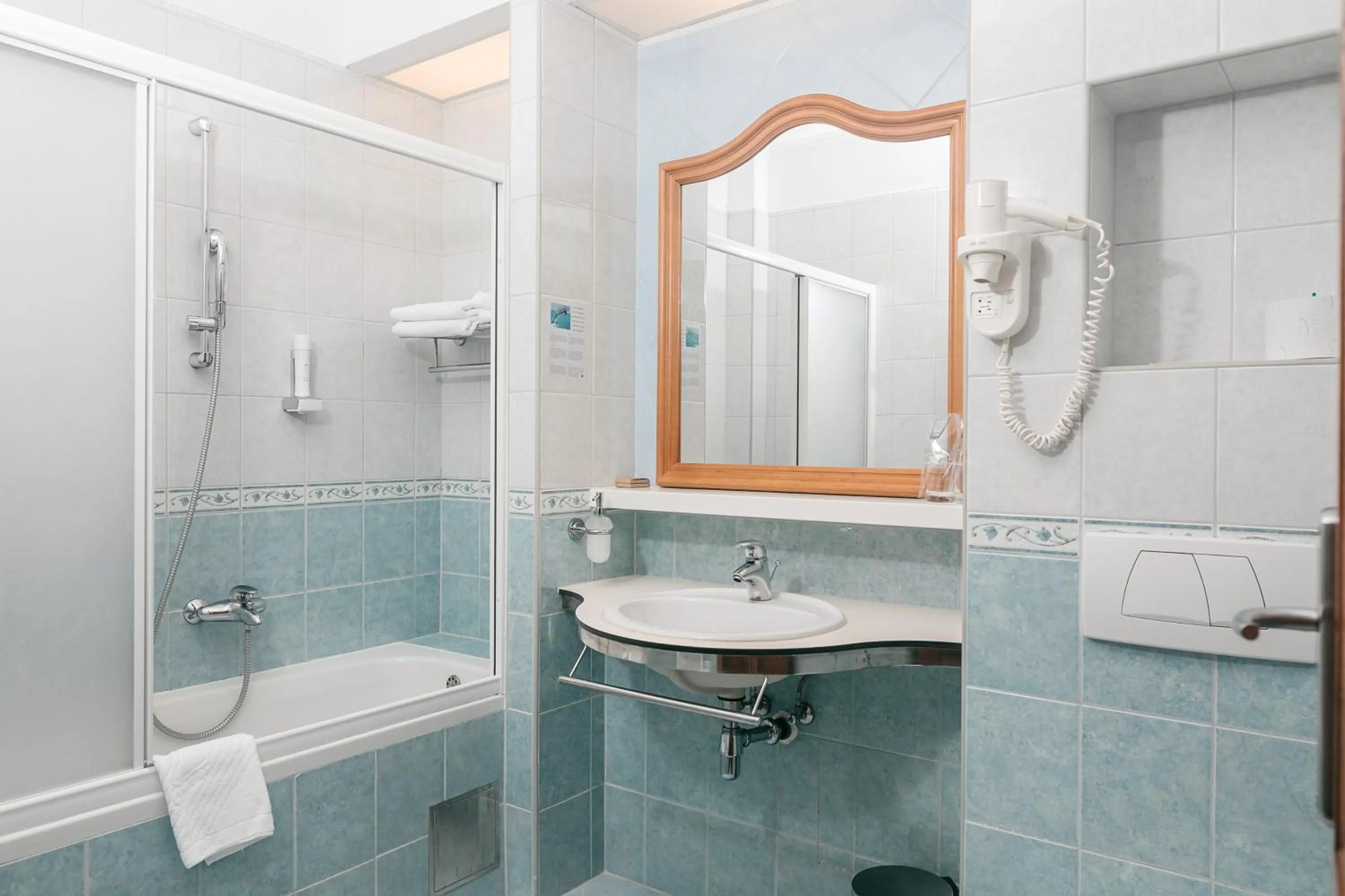 Bathroom in Hotel Spongiola