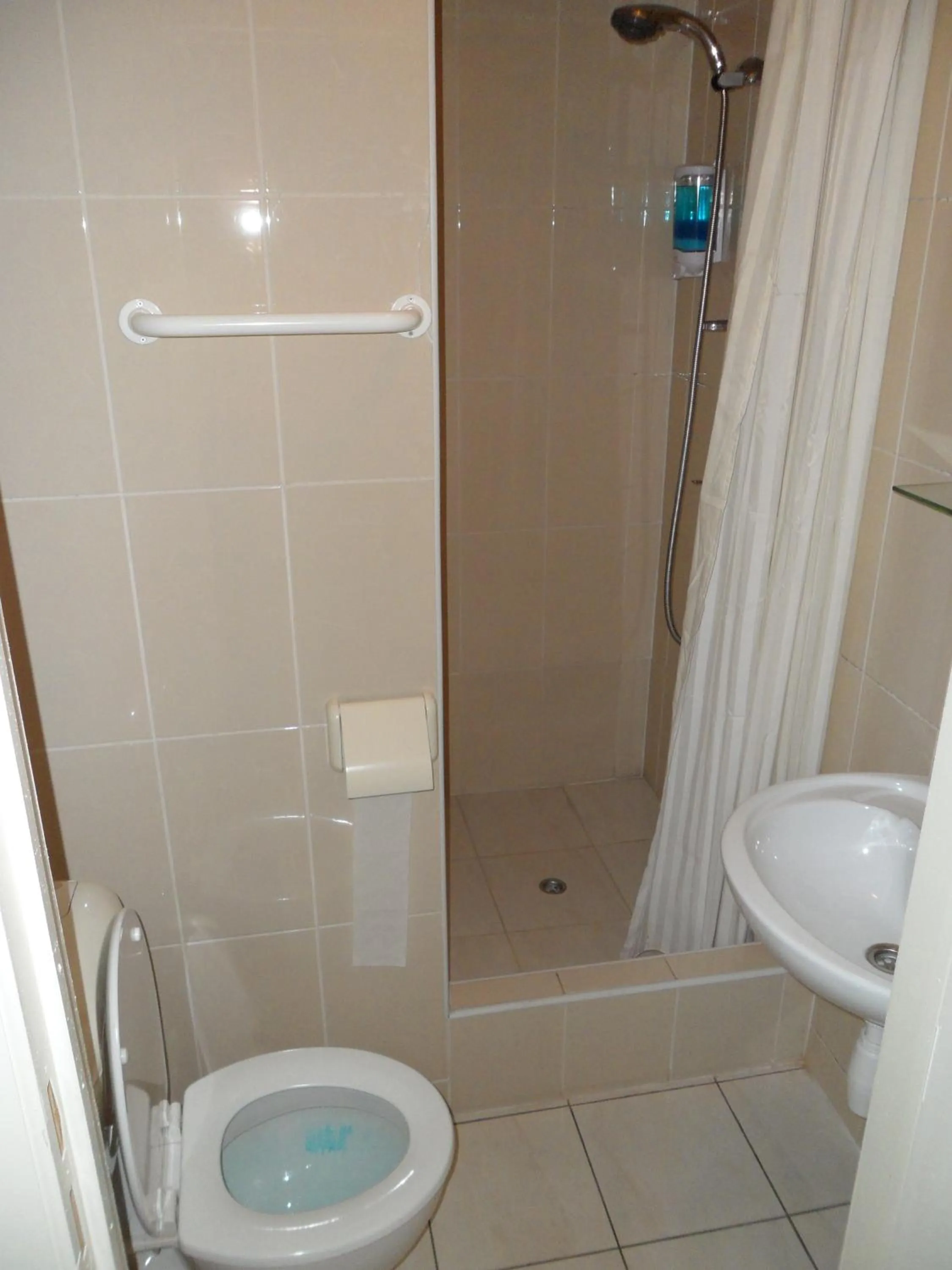 Bathroom in Royal Hotel